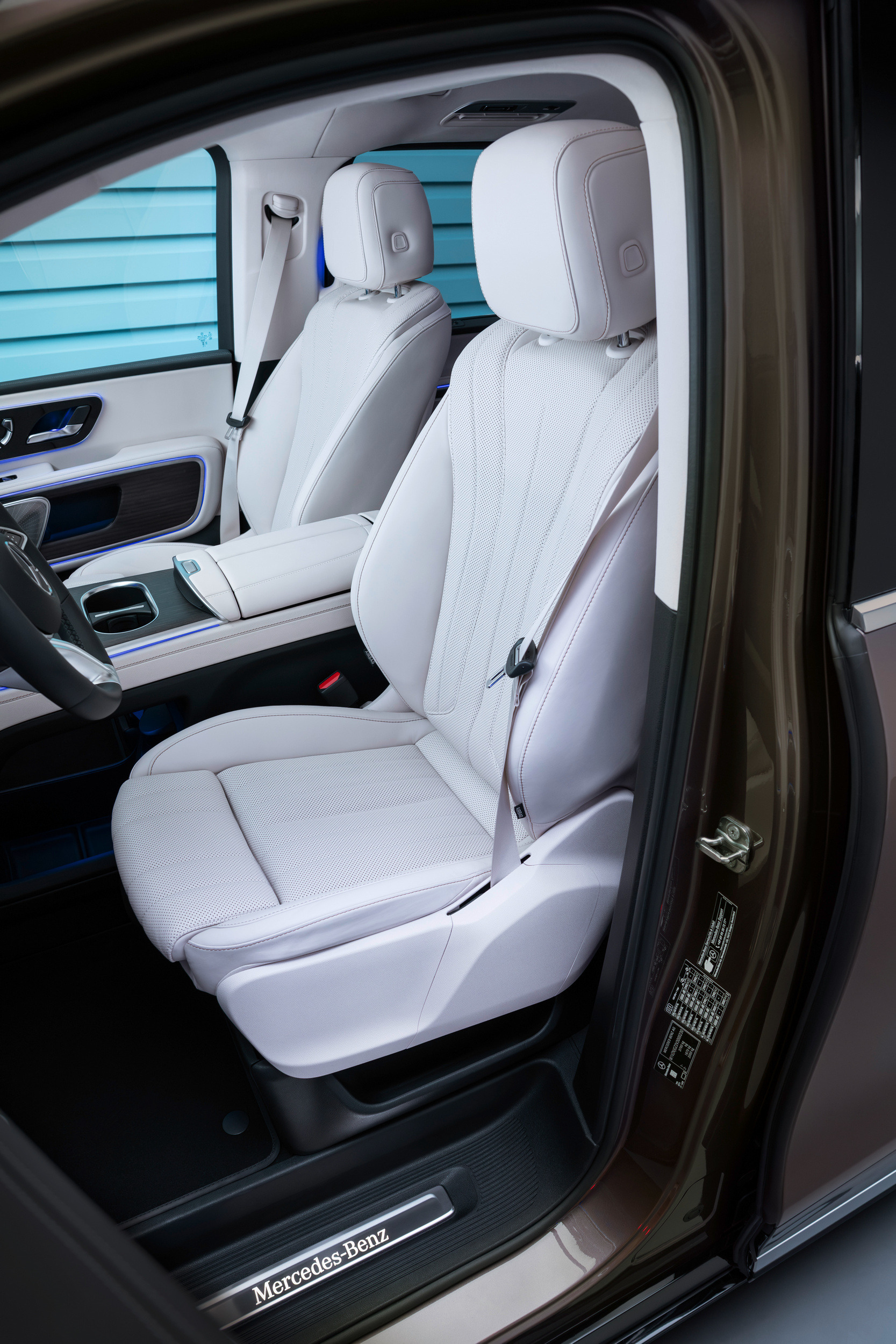 2027 Mercedes VLE 310 68