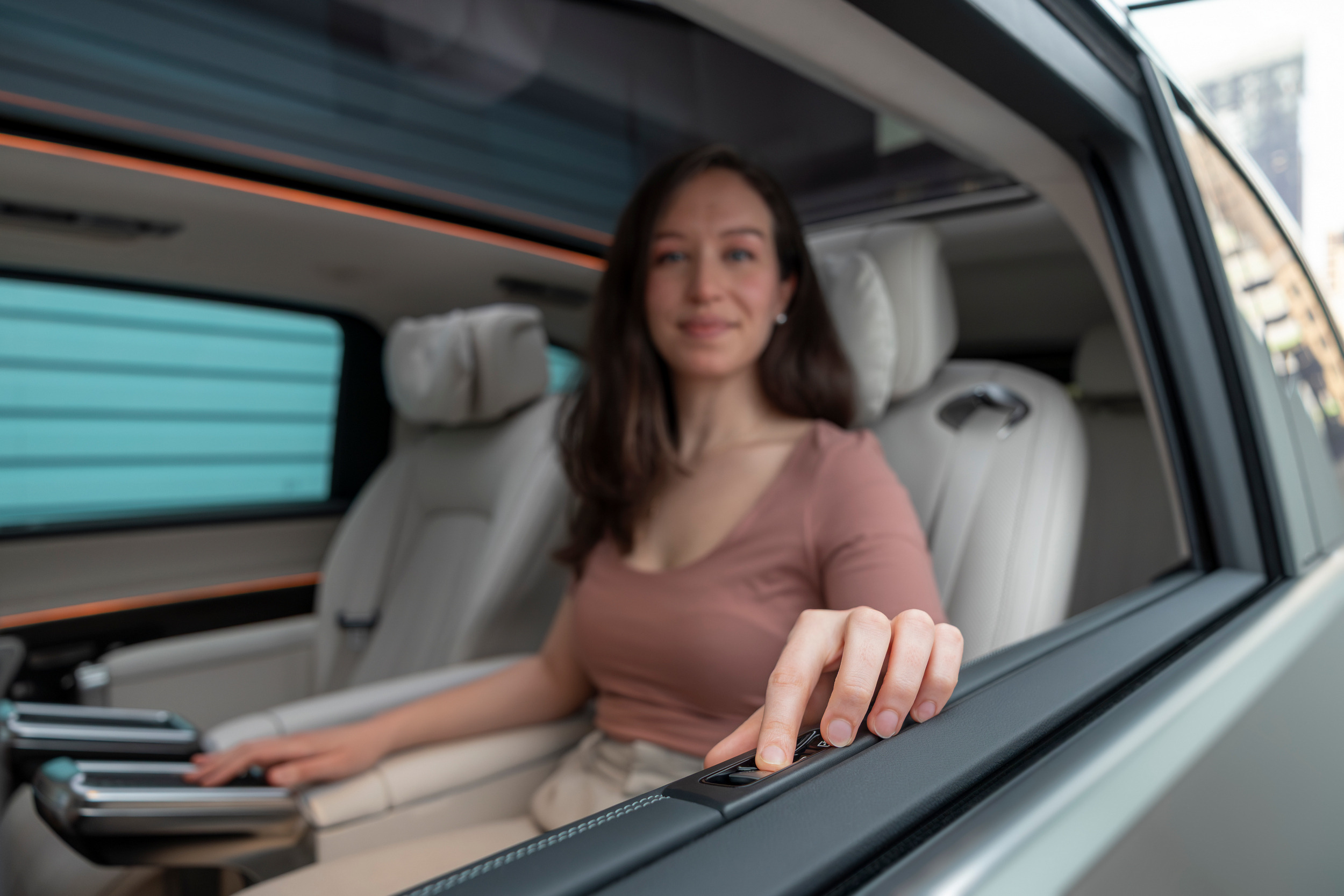 2027 Mercedes VLE 310 75