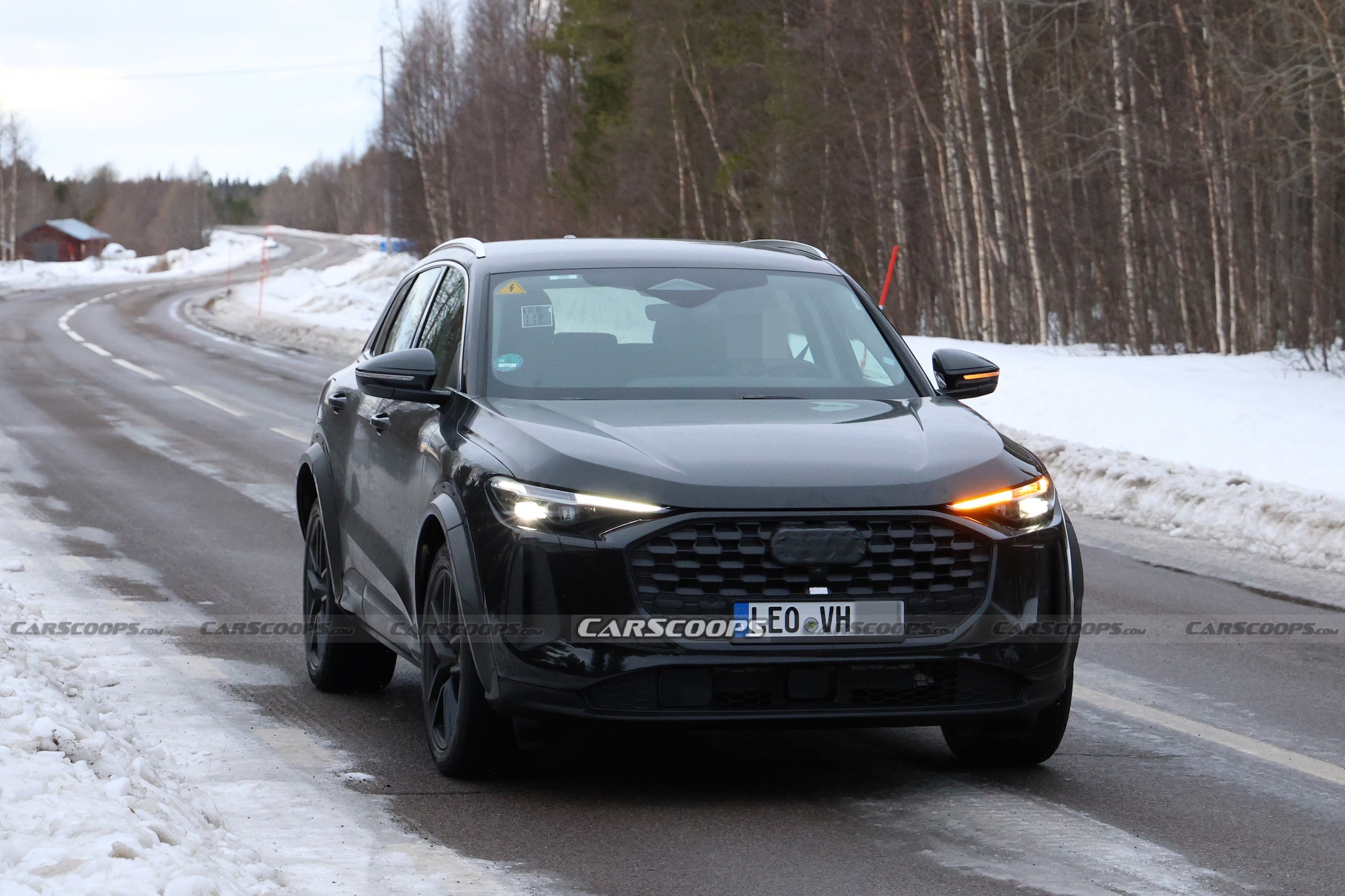 Porsche Macan mule 00001