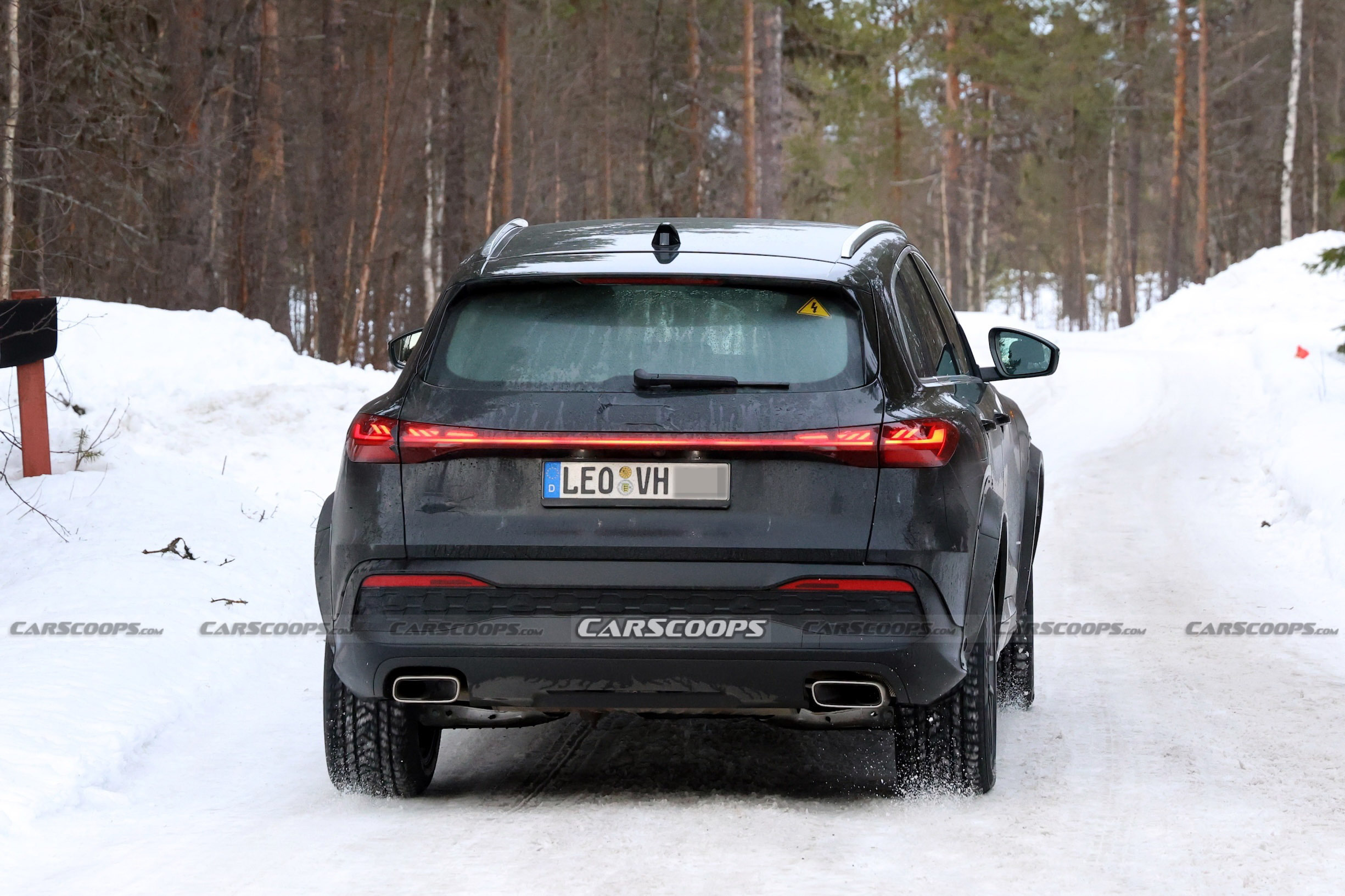 Porsche Macan mule 00018
