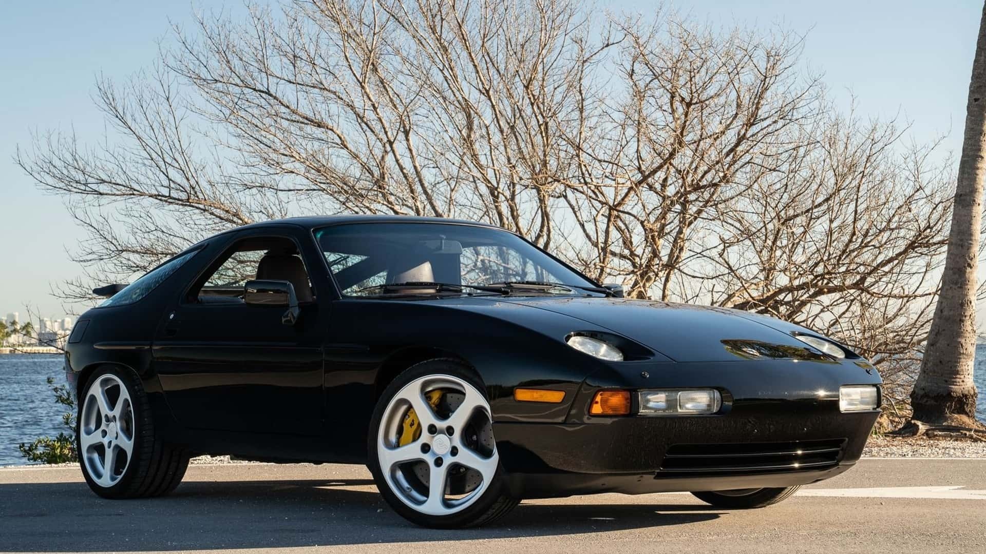 Ruf 928R Auction - 1