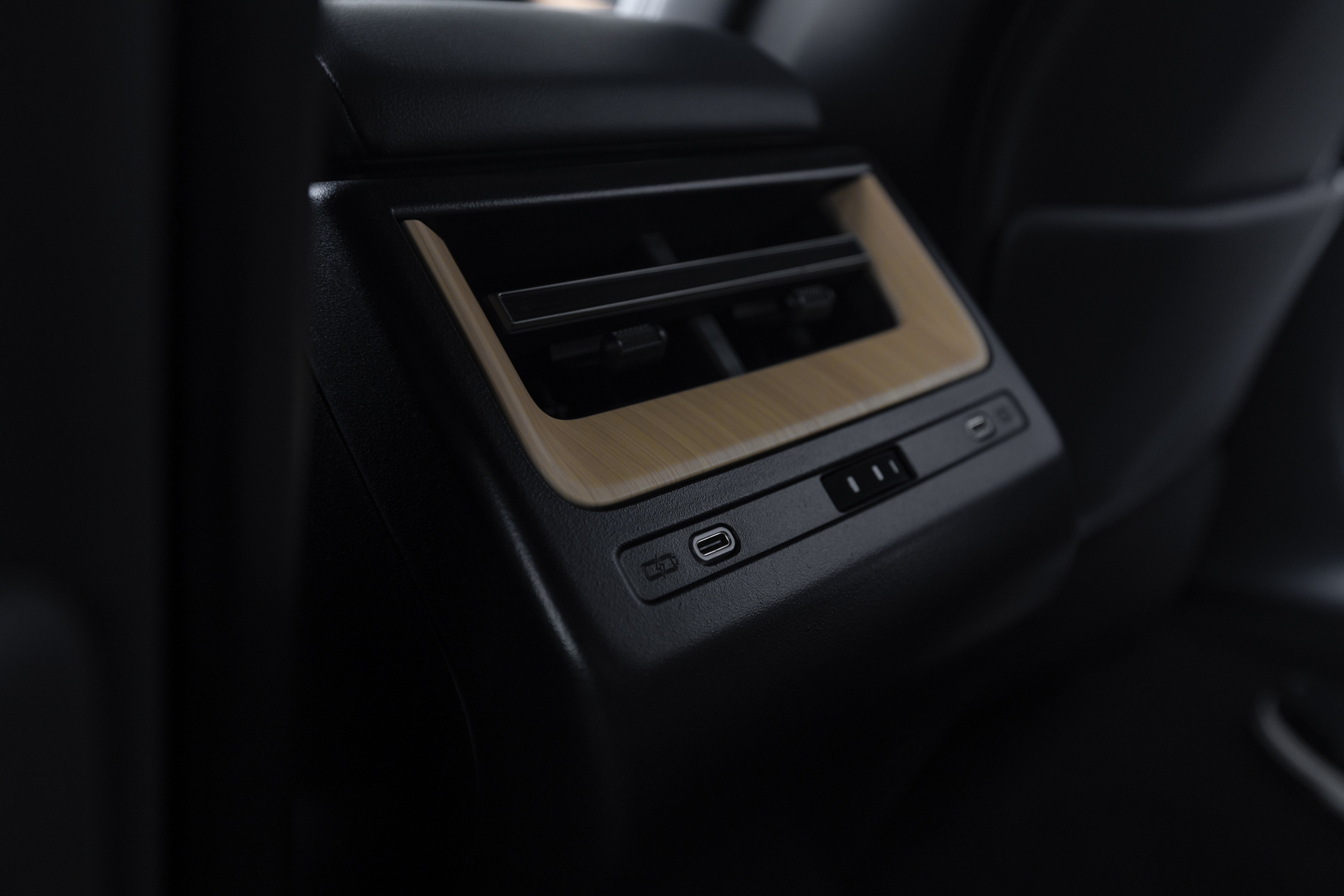 2026 Lexus ES 00016