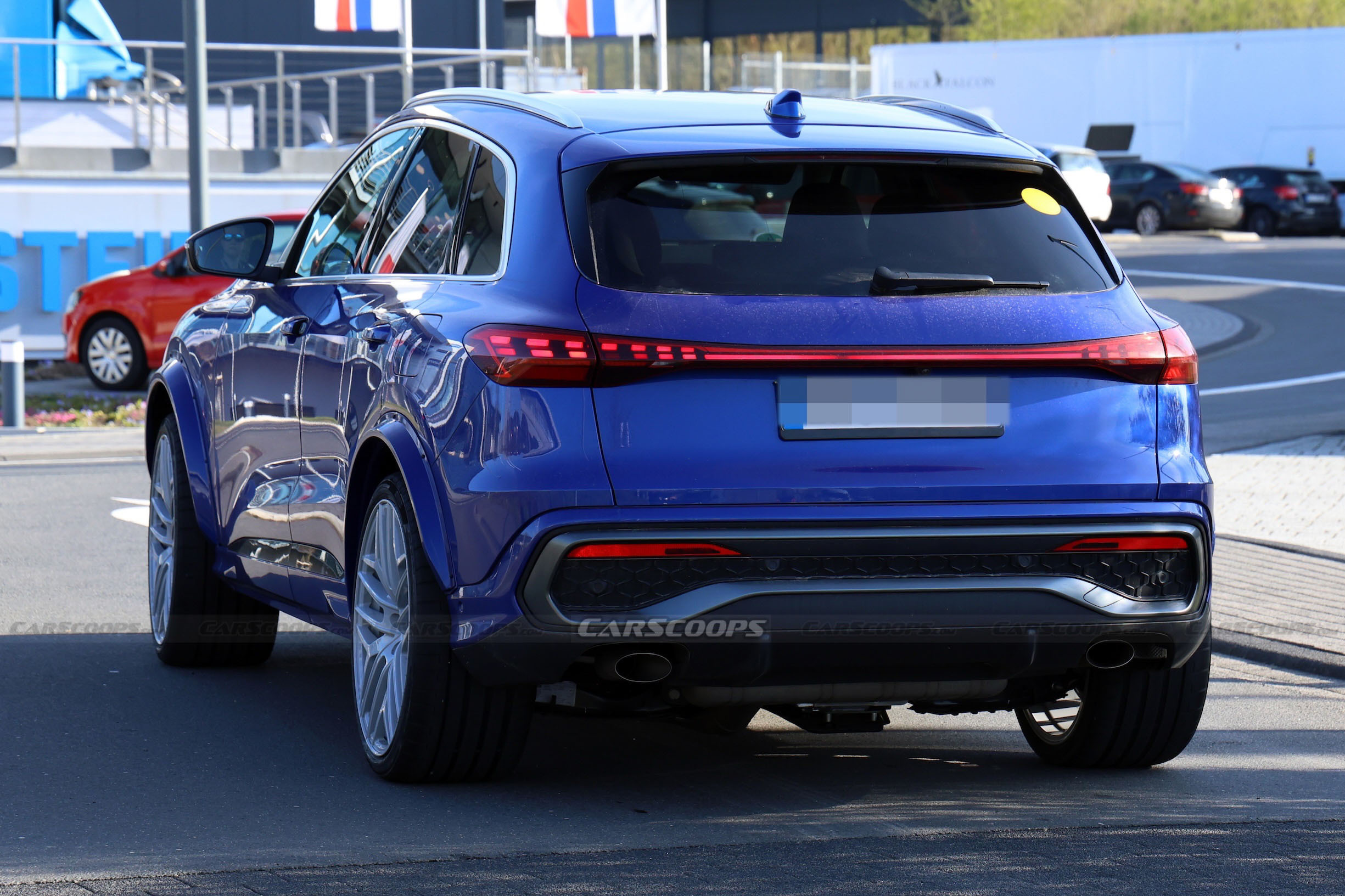 Audi RSQ5 spy shots 00019