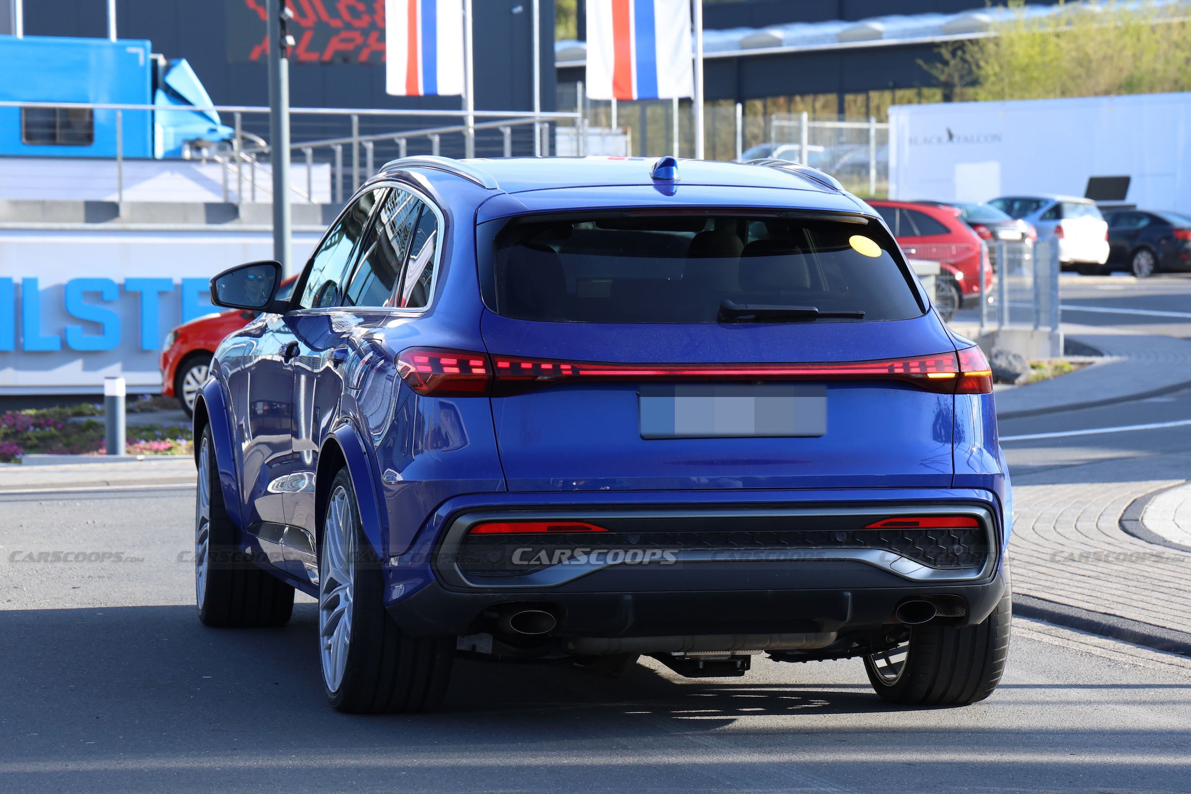 Audi RSQ5 spy shots 00020
