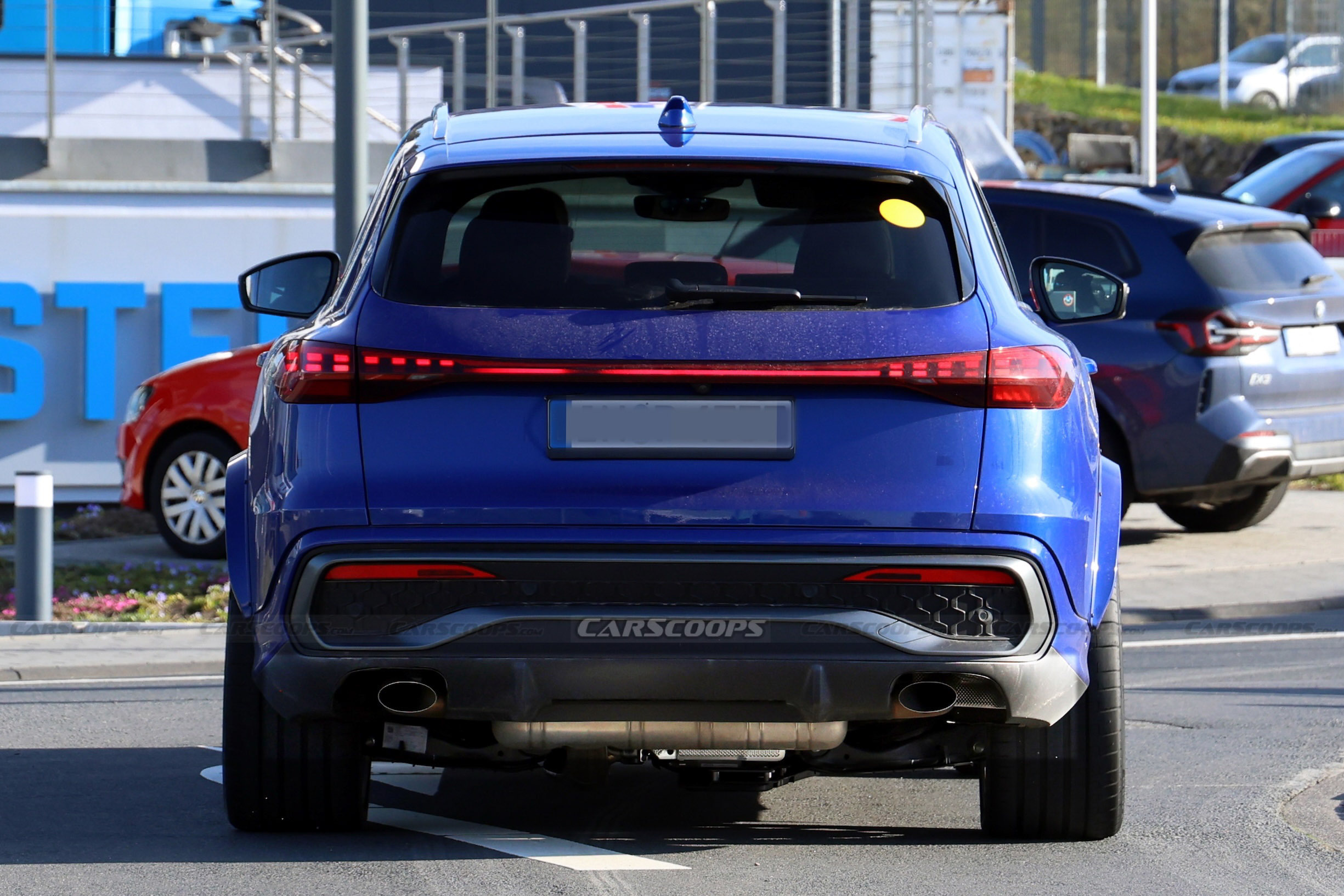 Audi RSQ5 spy shots 00022