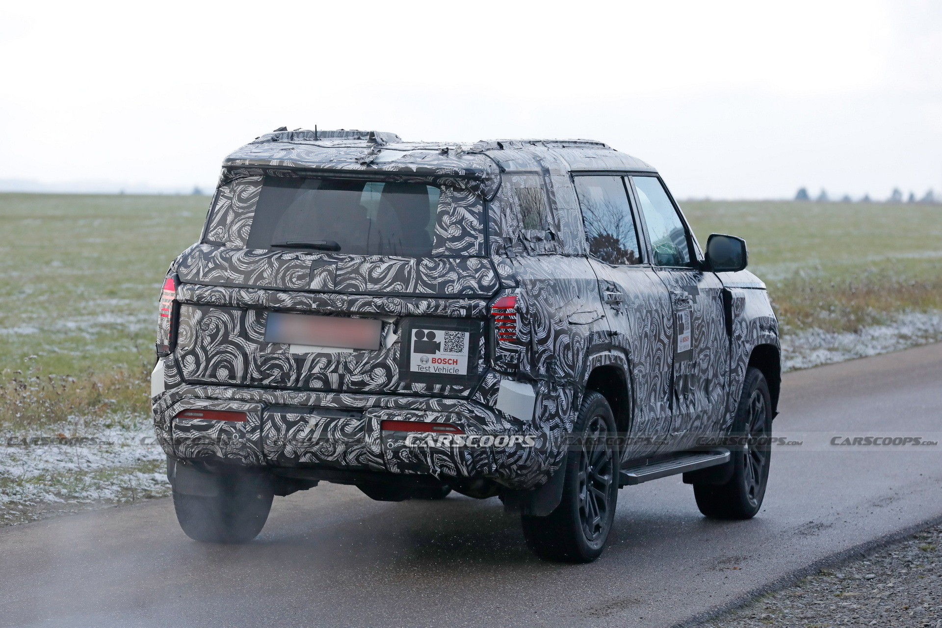 2027 Mitsubishi Pajero Montero - 13