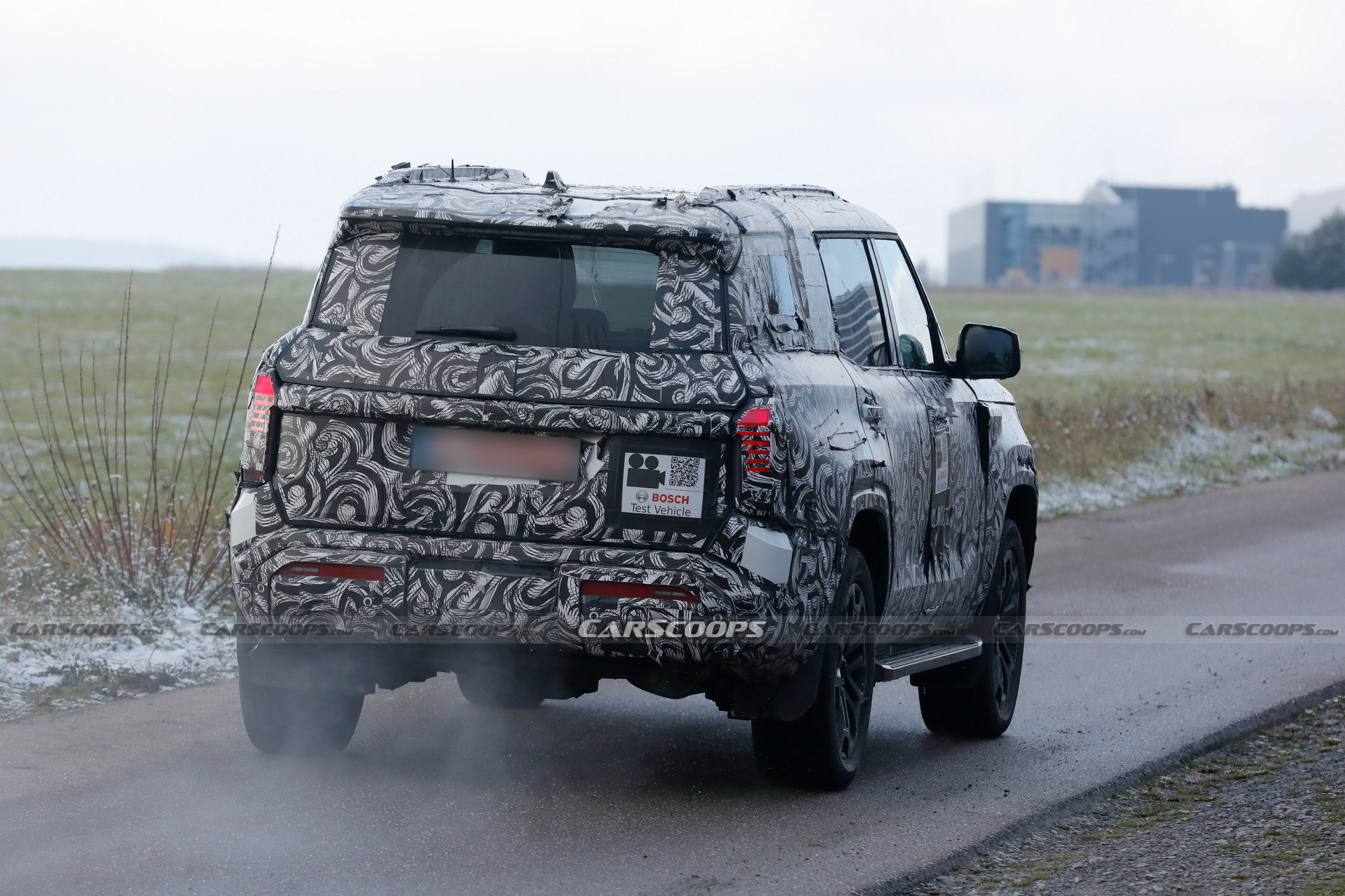 2027 Mitsubishi Pajero Montero - 14