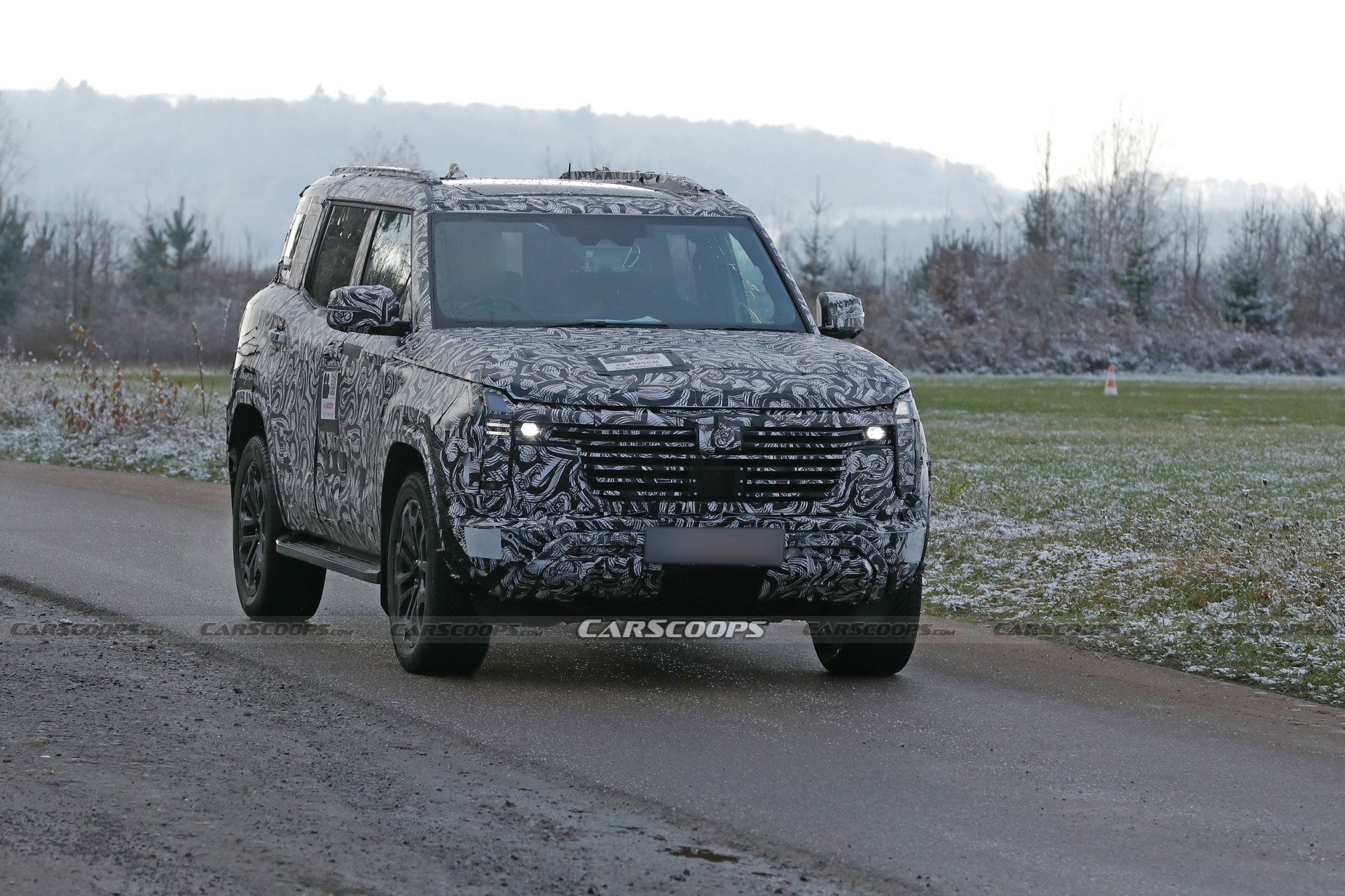 2027 Mitsubishi Pajero Montero - 2