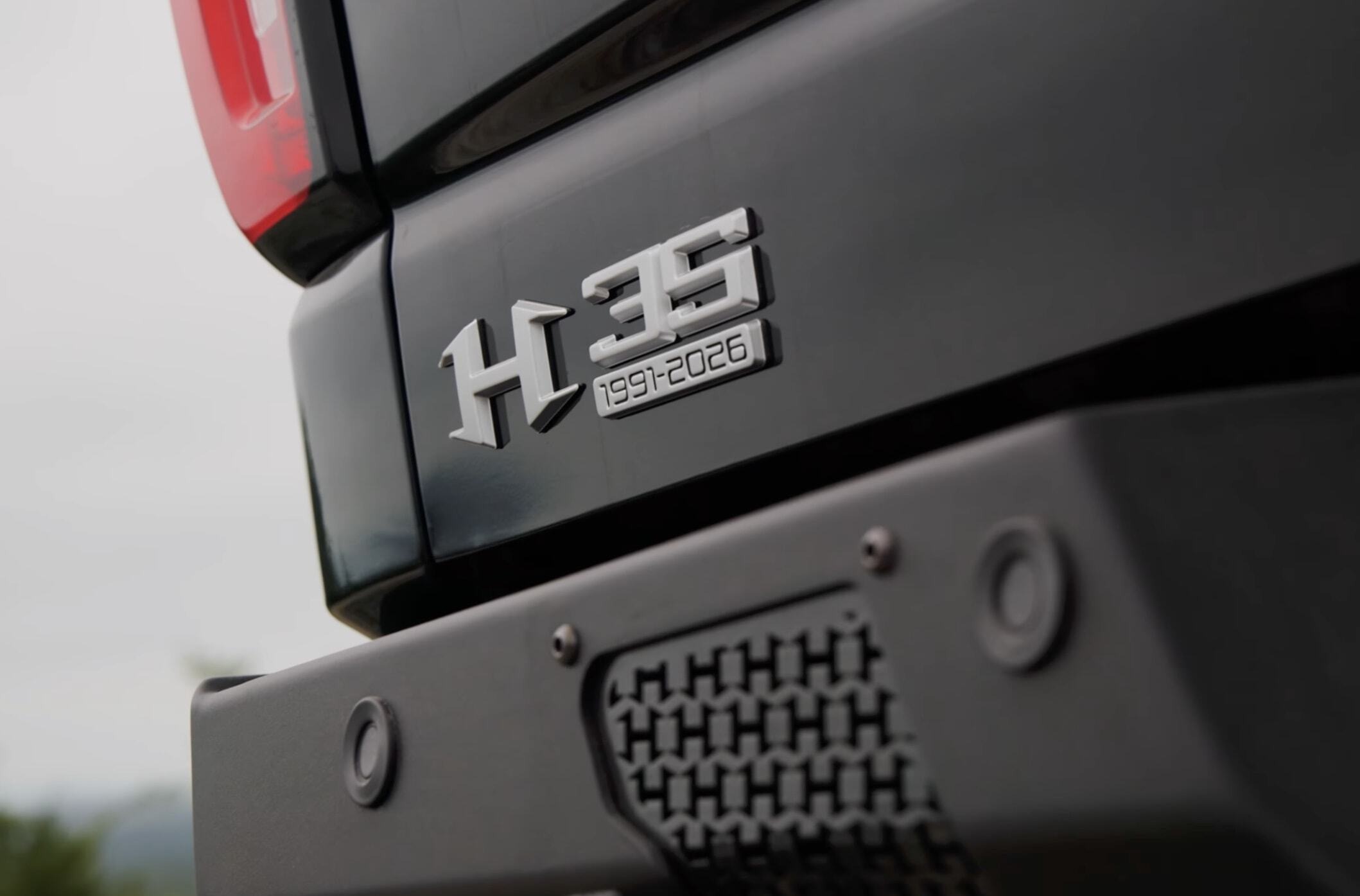 Hennessey GMC Sierra Goliath 700 - 12