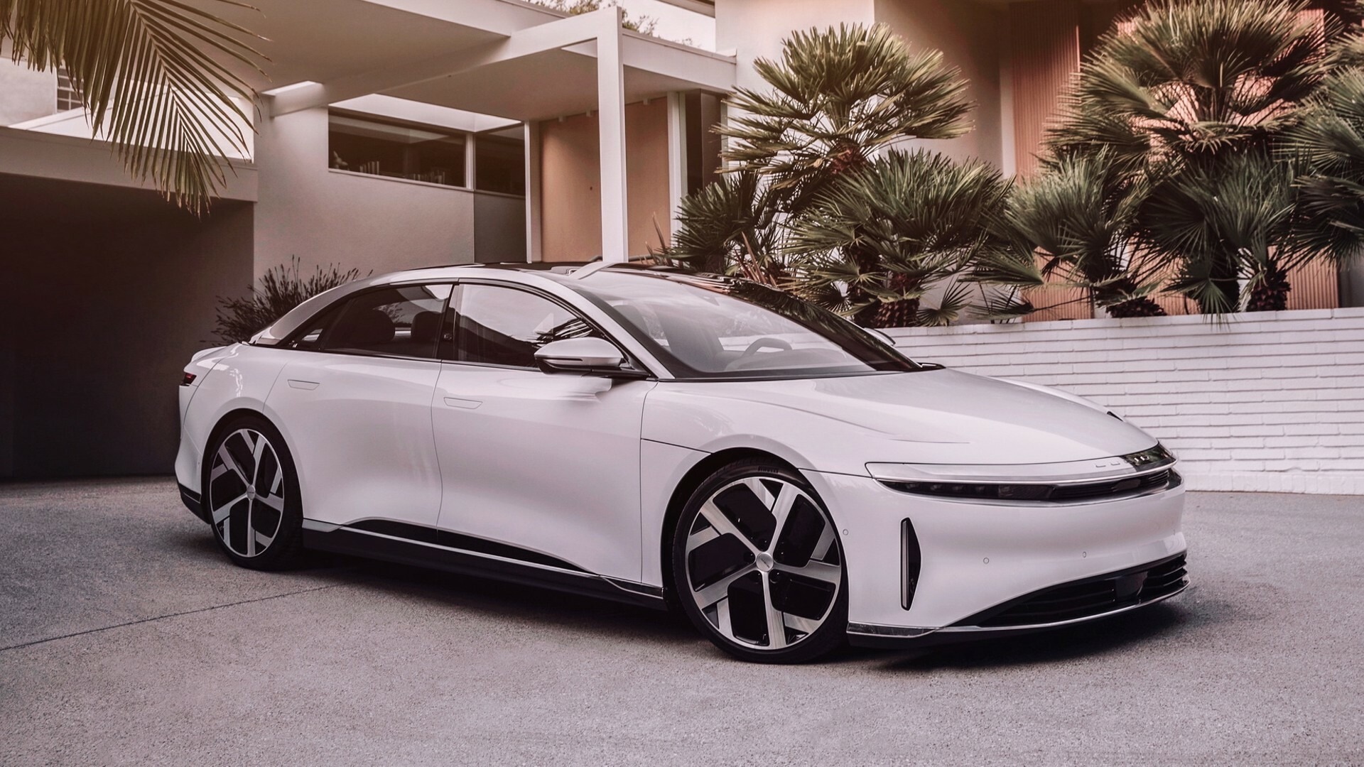 2022-Lucid-Air-1