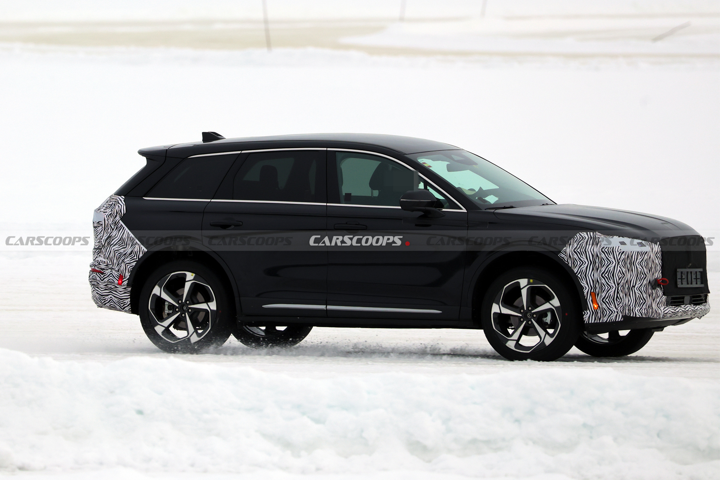 2027 Lincoln Corsair Scoop 316 8