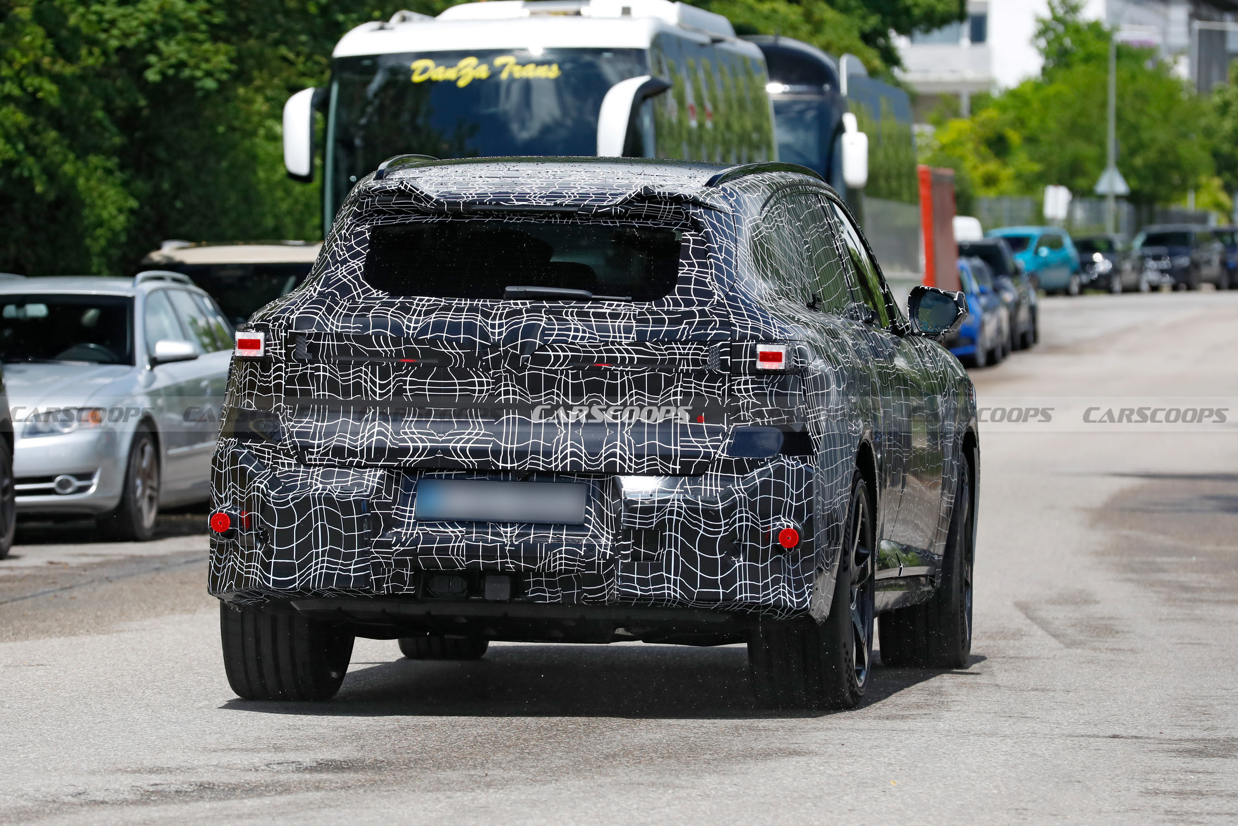 2028 BMW iX5 M 602 14