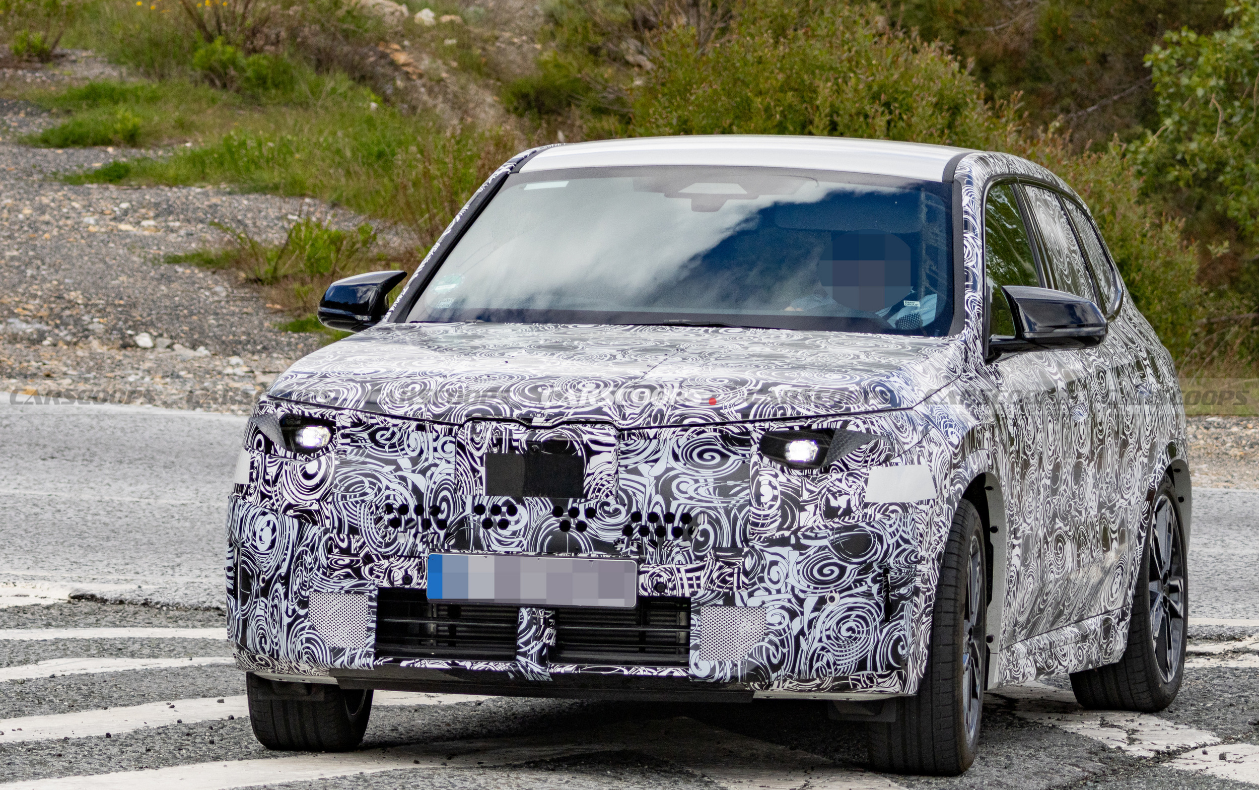 2028 BMW X1 608 10