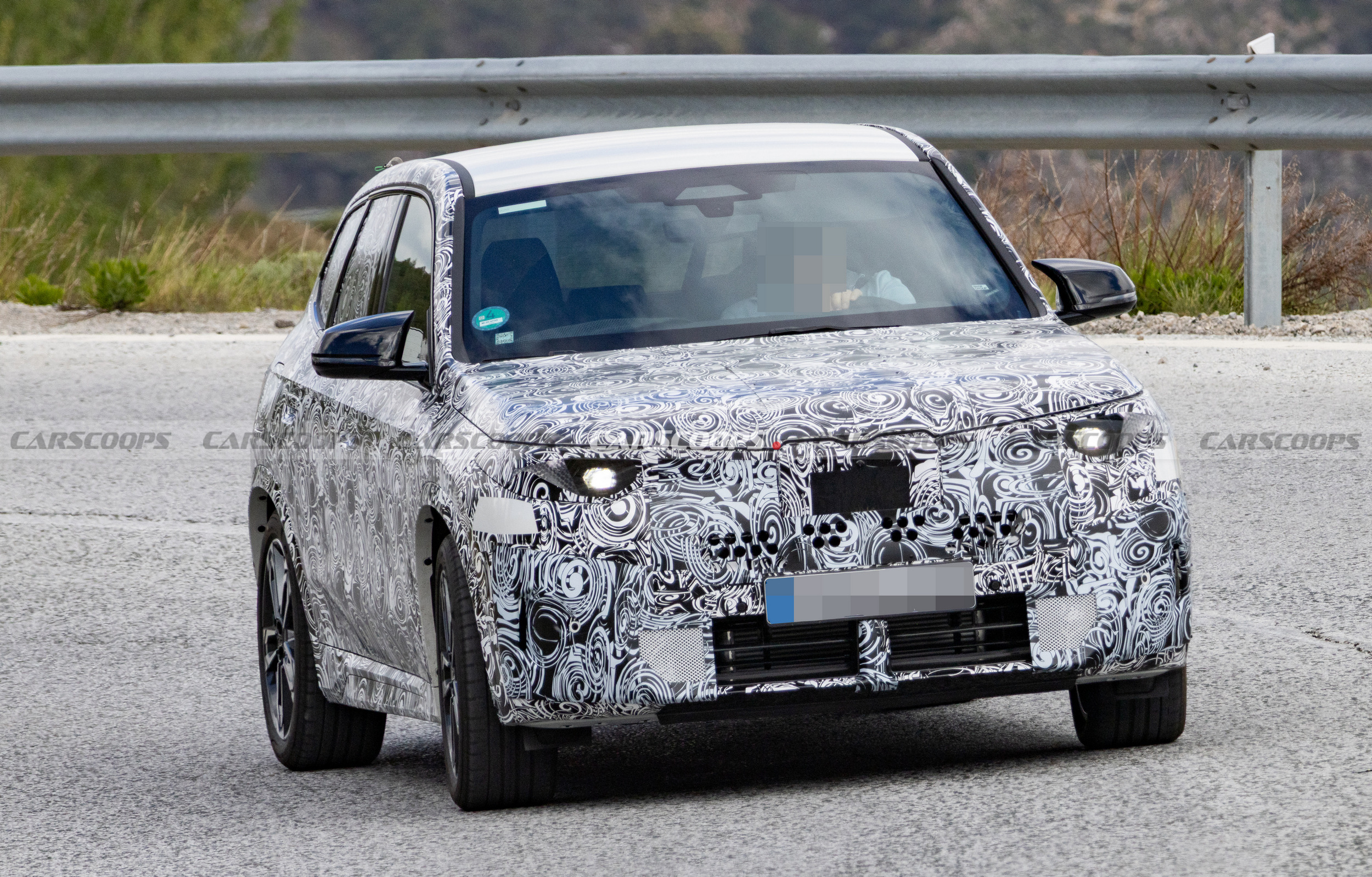 2028 BMW X1 608 2
