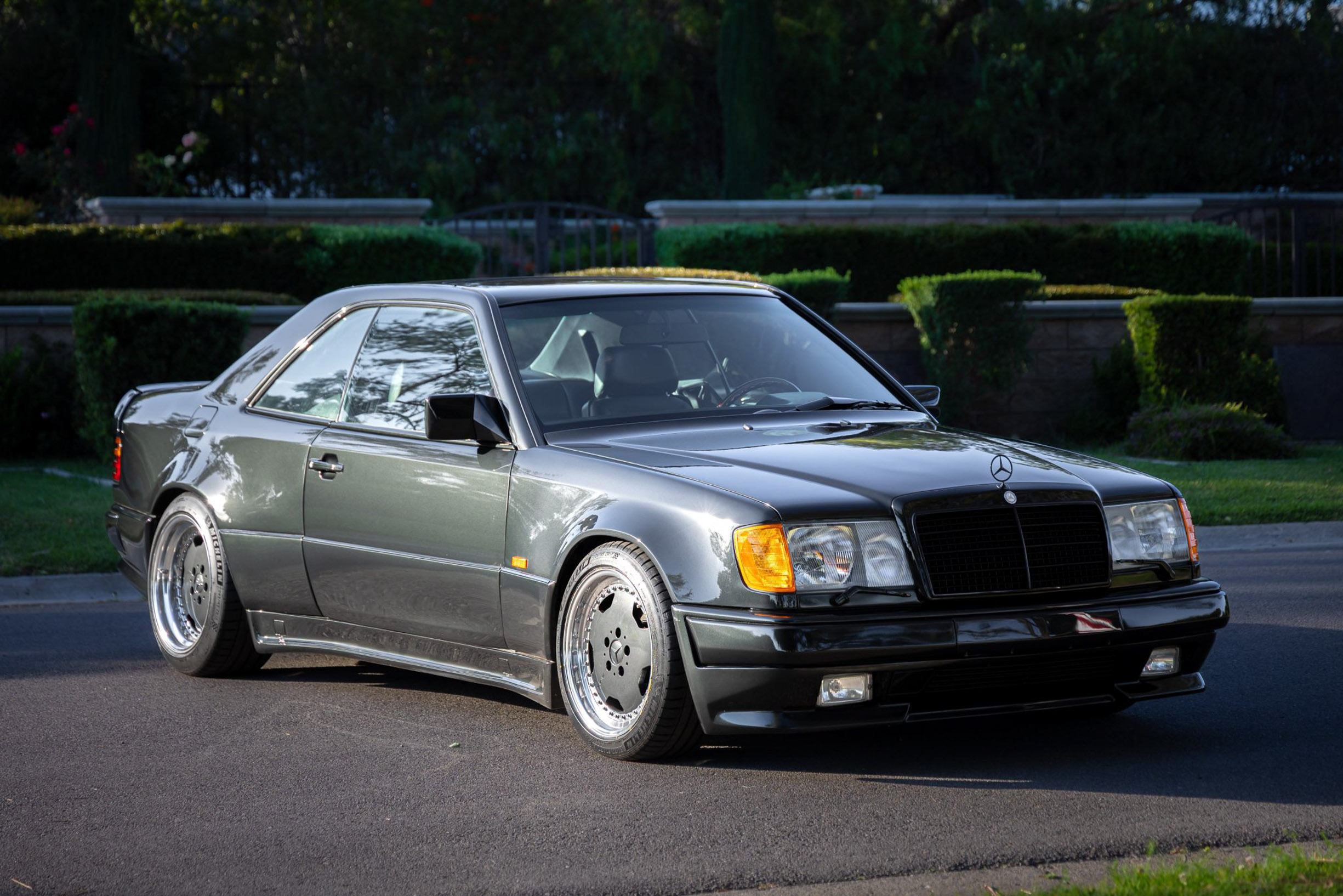 AMG W124 widebody BaT 00004
