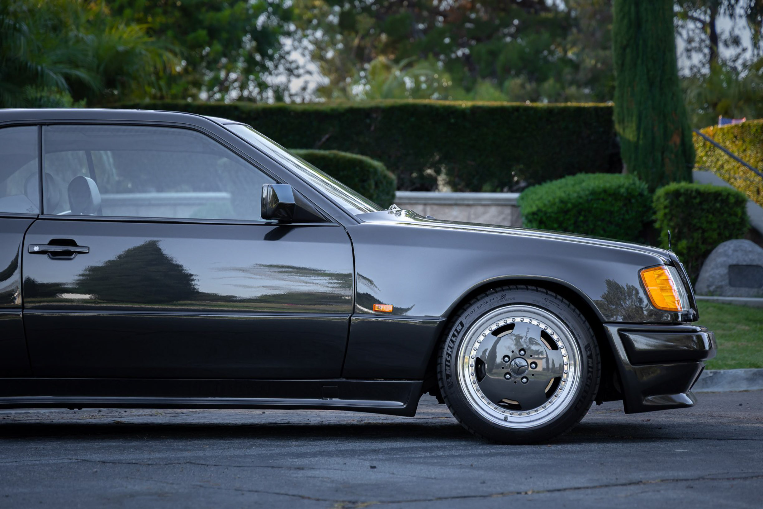 AMG W124 widebody BaT 00006