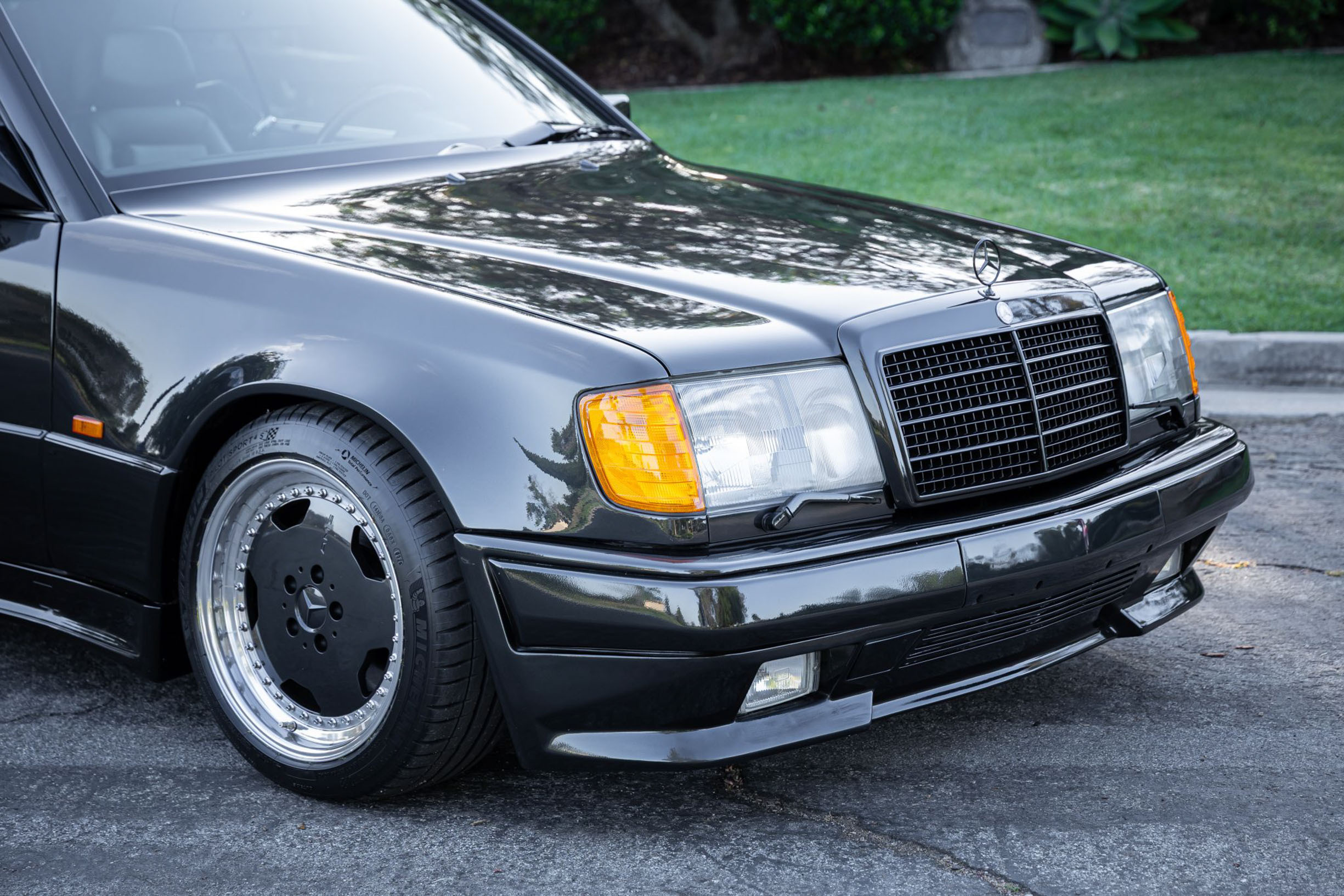 AMG W124 widebody BaT 00007