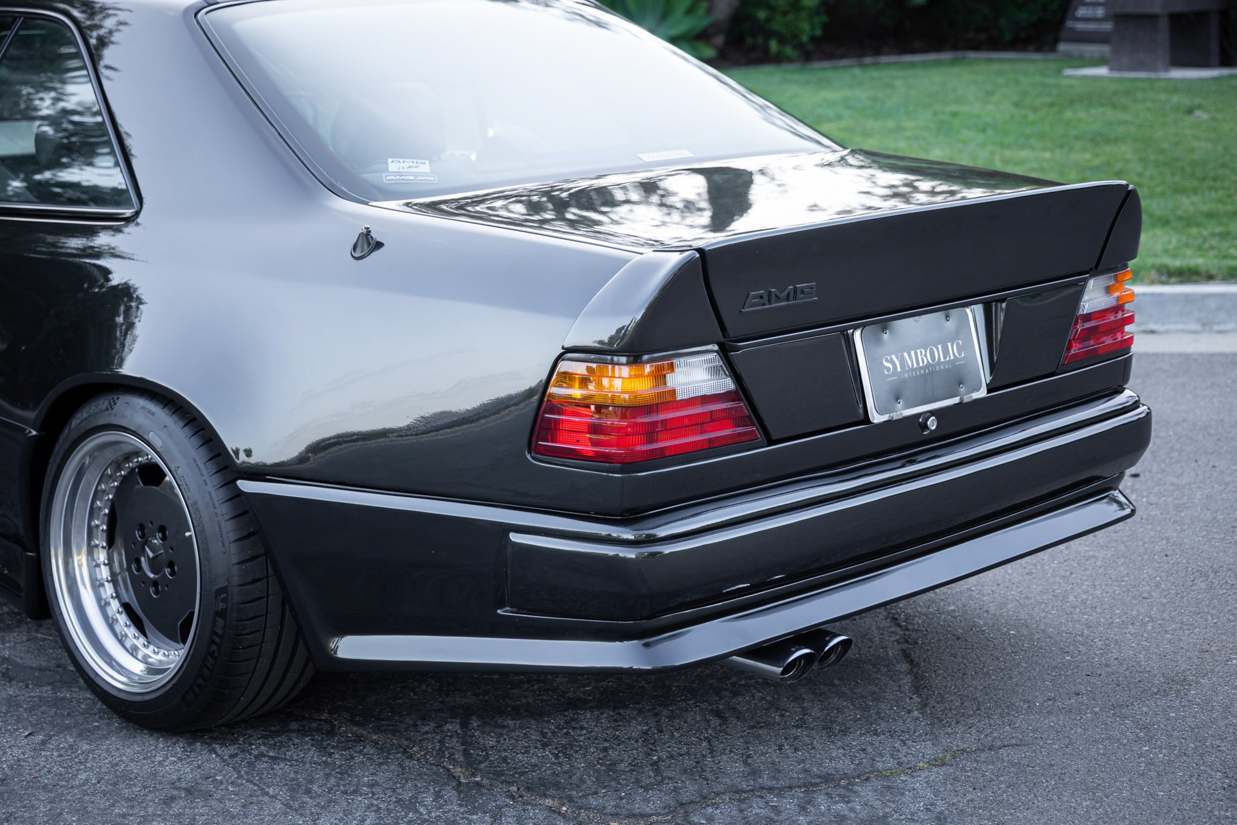 AMG W124 widebody BaT 00012