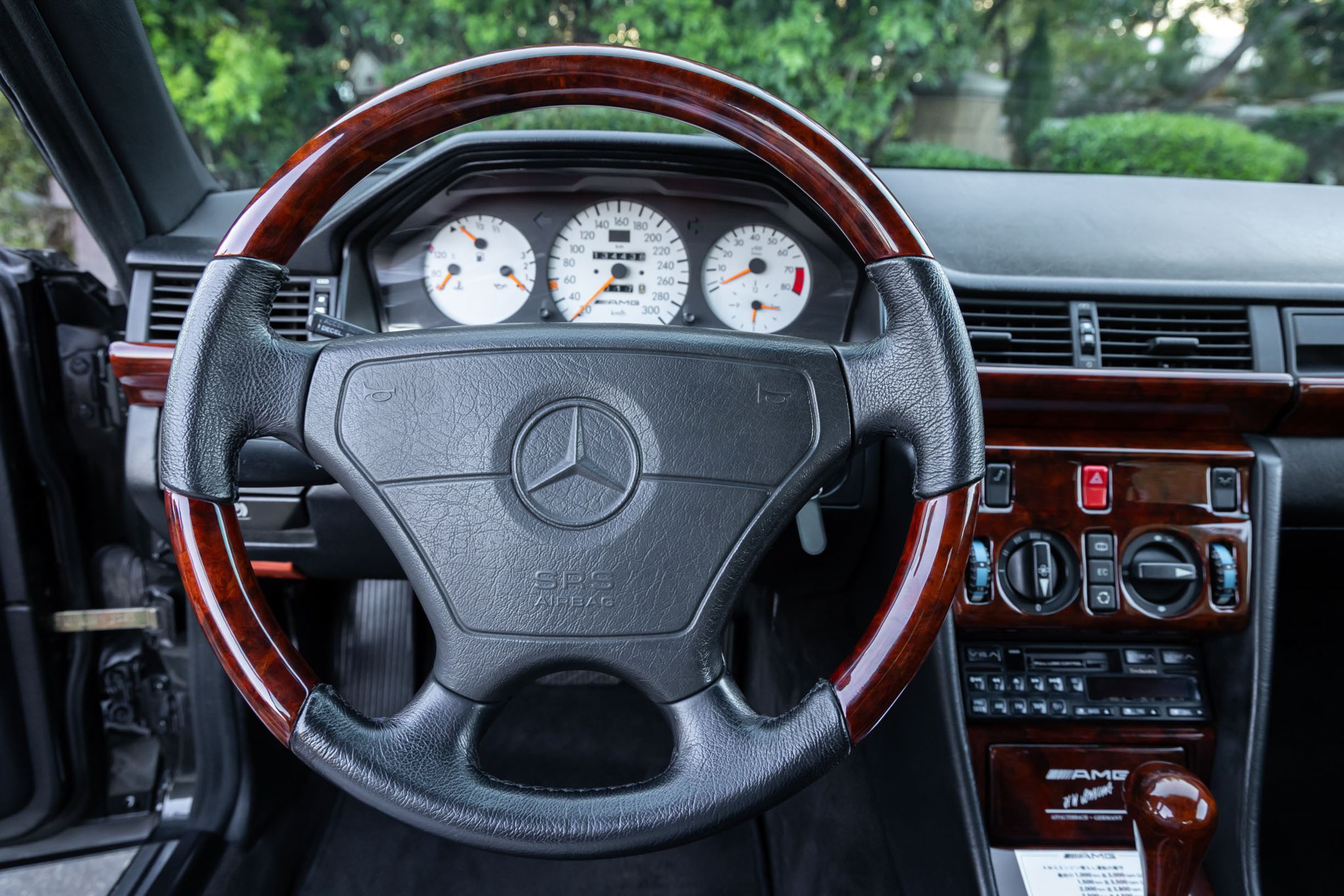AMG W124 widebody BaT 00029