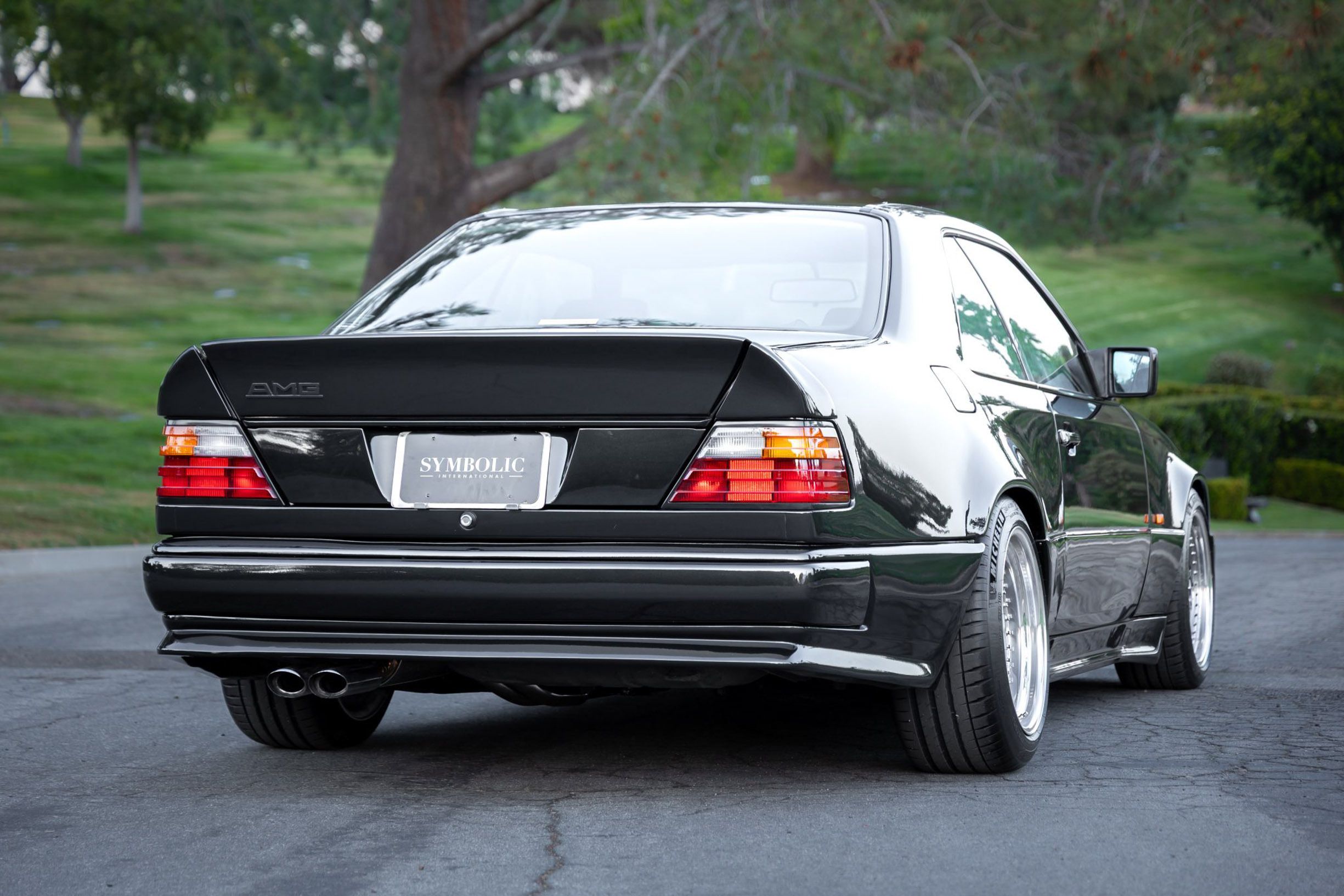 AMG W124 widebody BaT 00034