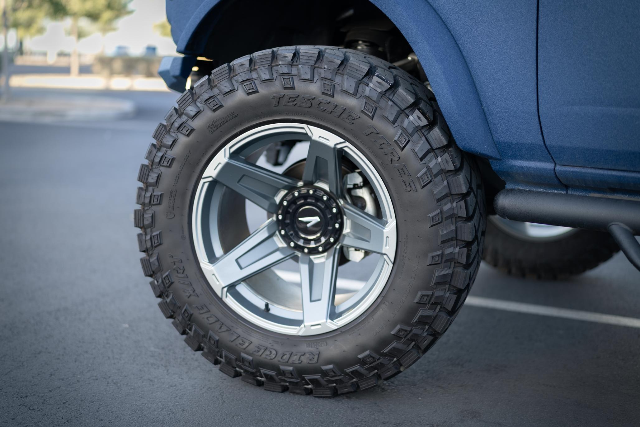 Ford Bronco Big Bend Matte Blue - 15