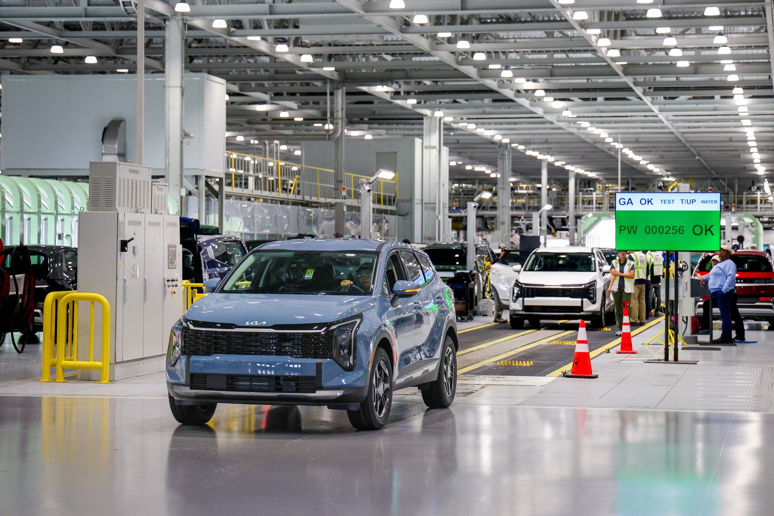 Kia Sportage Hybrid USA Plant - 32