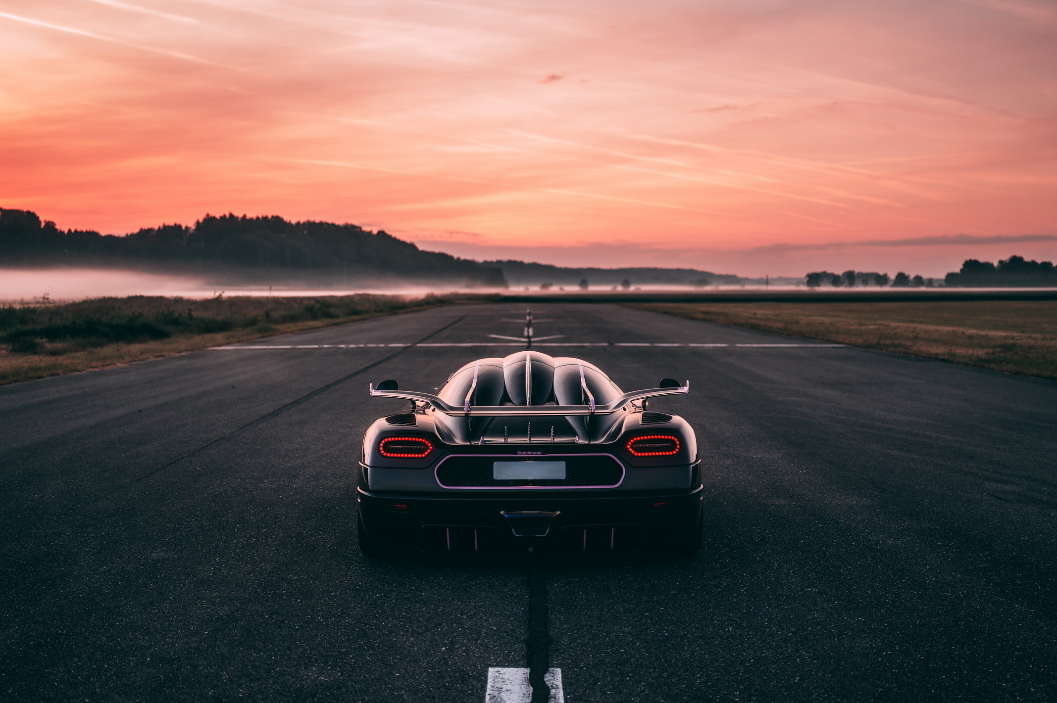 2015-Koenigsegg-One-1_1453971