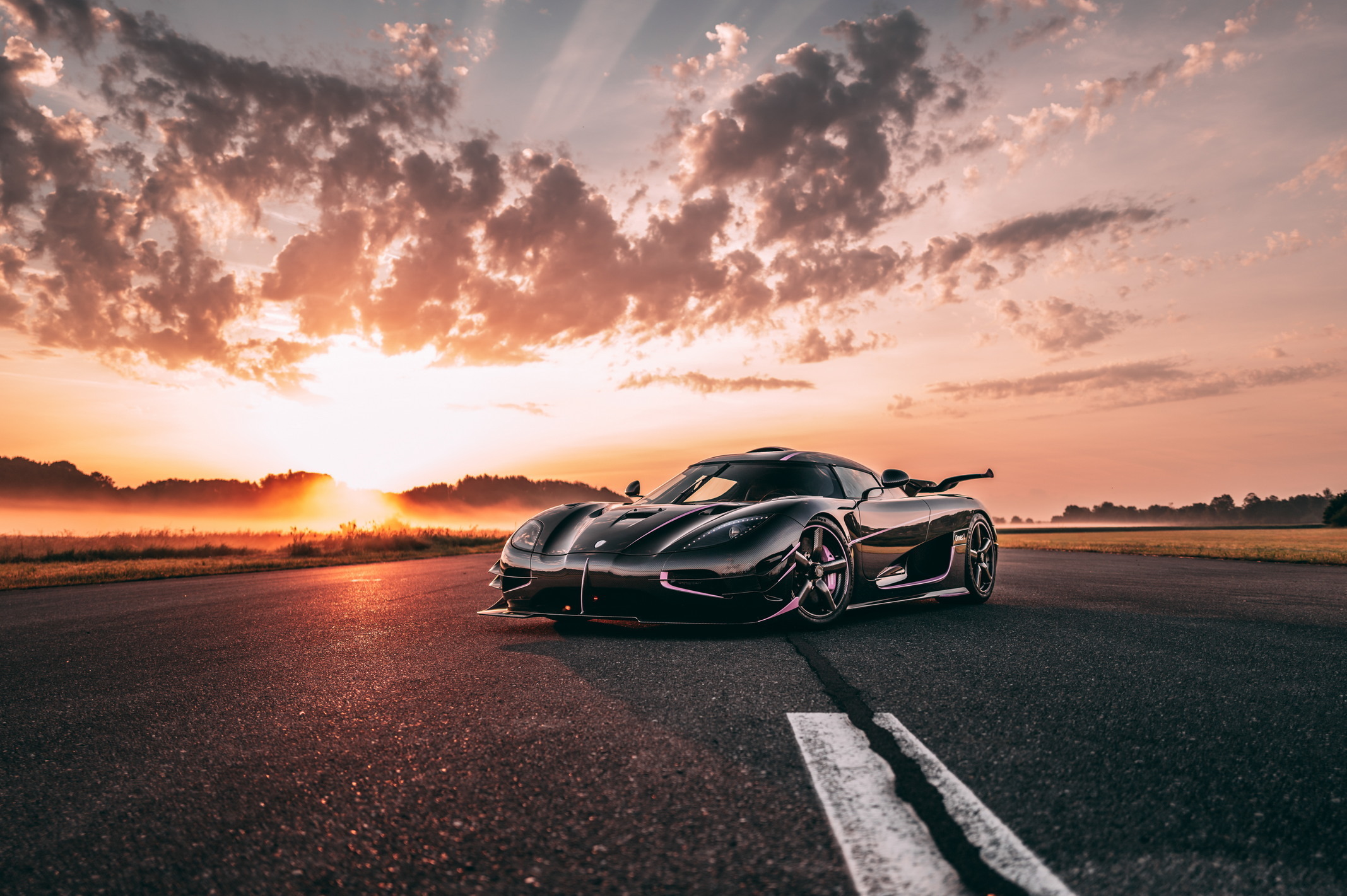 2015-Koenigsegg-One-1_1453973