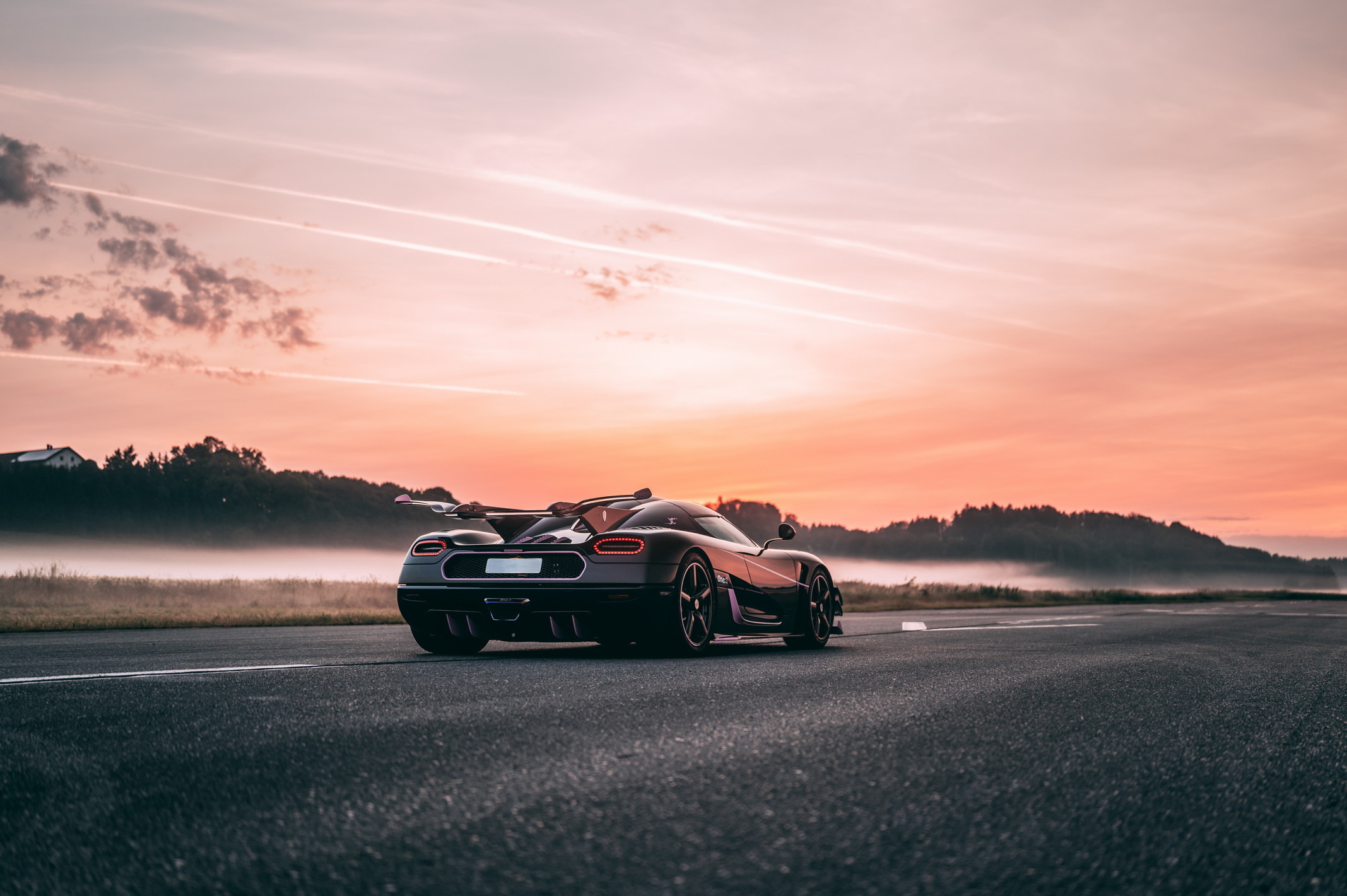 2015-Koenigsegg-One-1_1453974