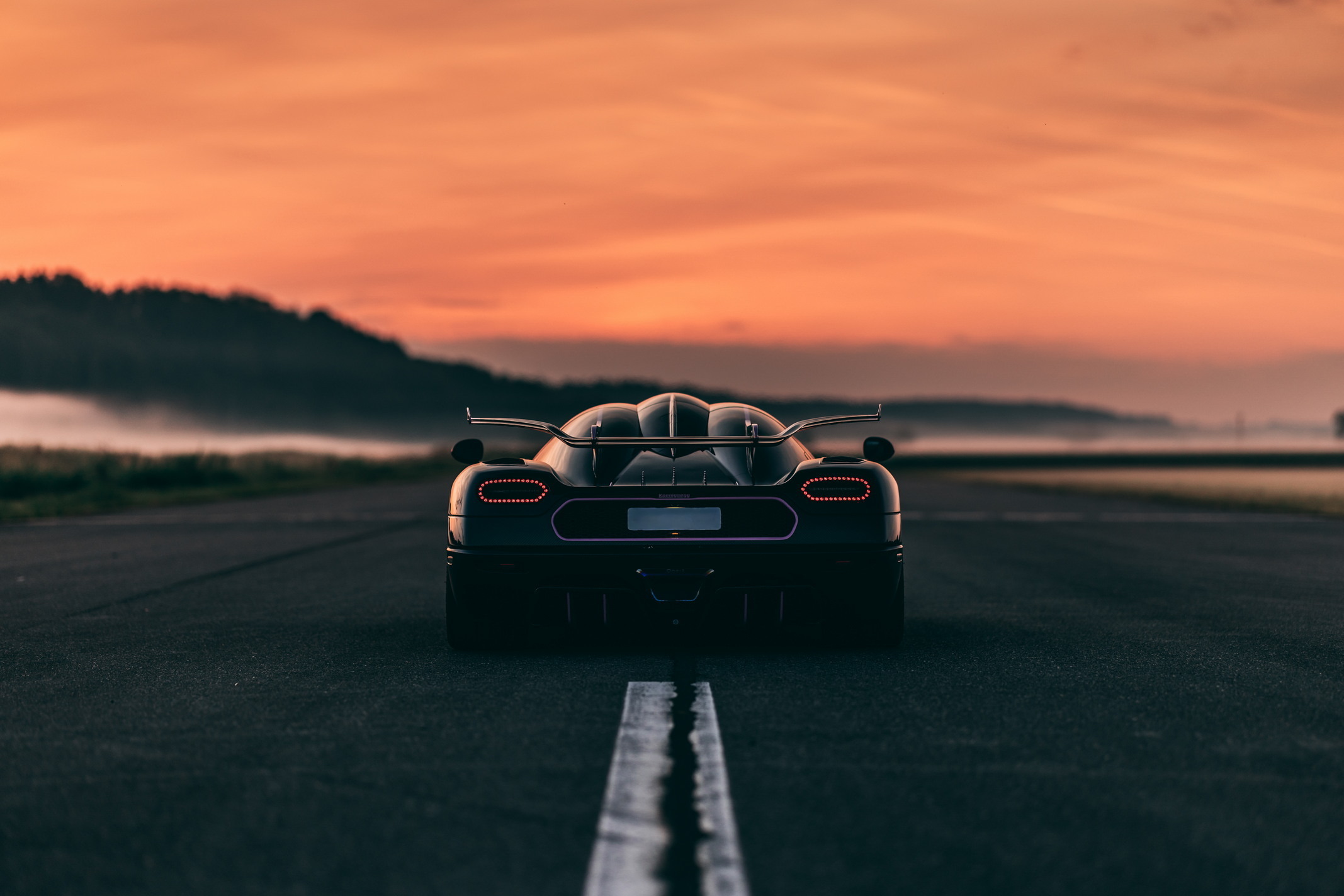 2015-Koenigsegg-One-1_1453976