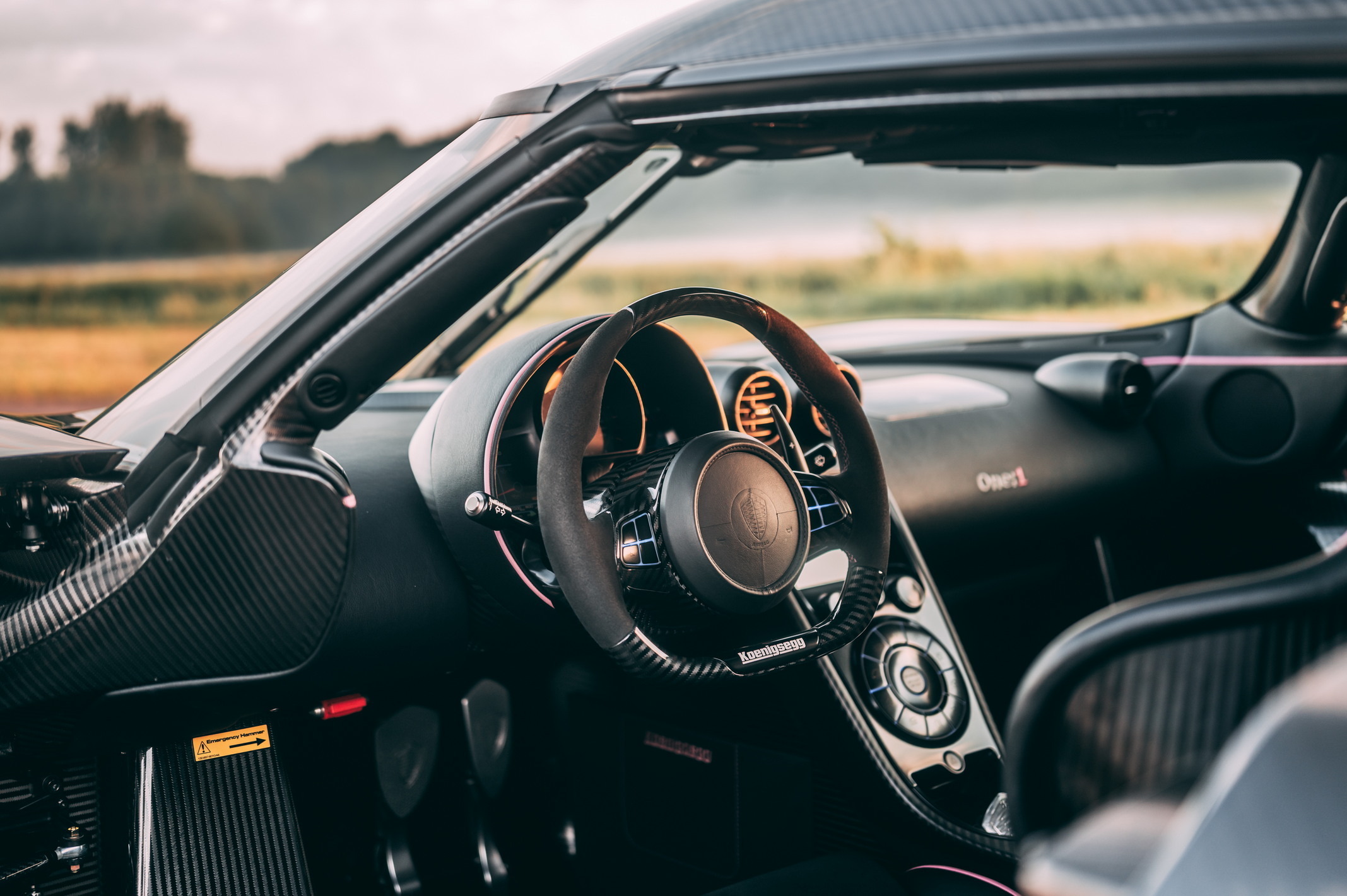 2015-Koenigsegg-One-1_1453989