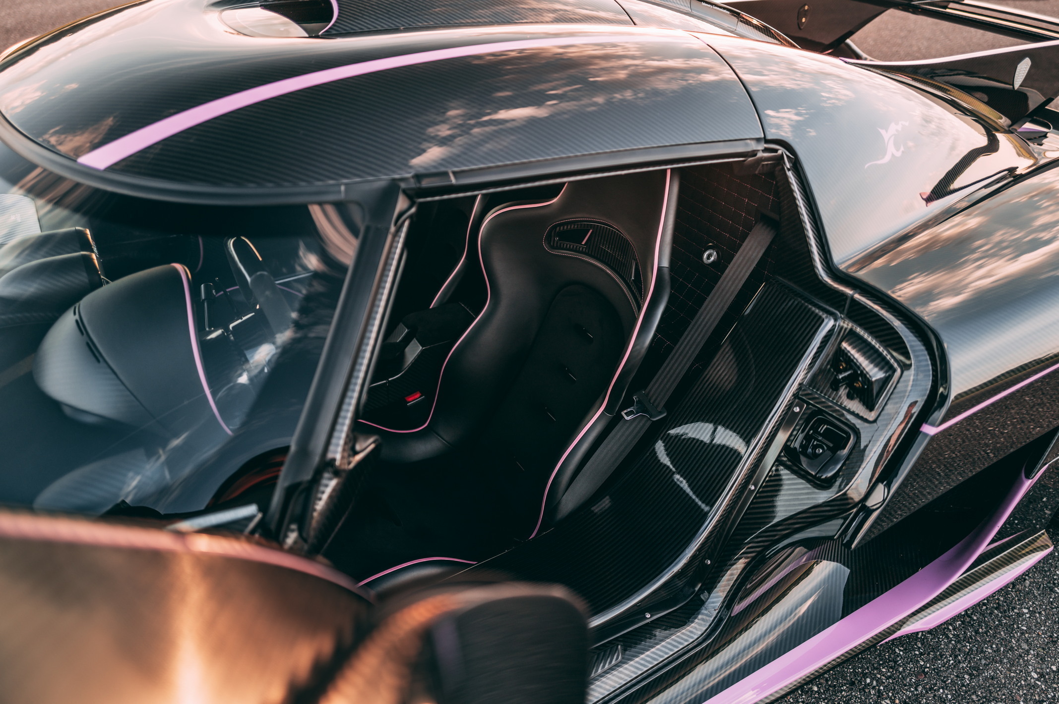 2015-Koenigsegg-One-1_1453995