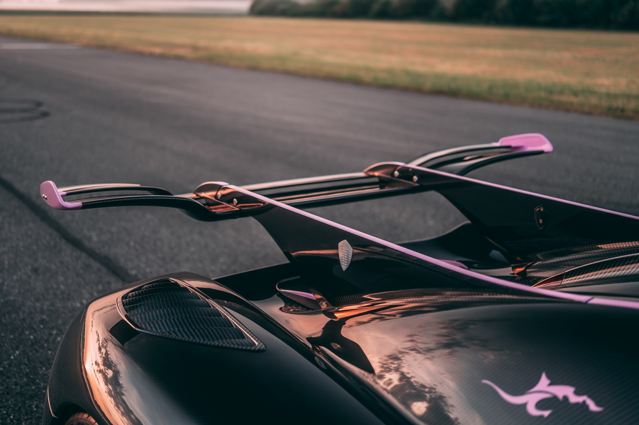 2015-Koenigsegg-One-1_1454012