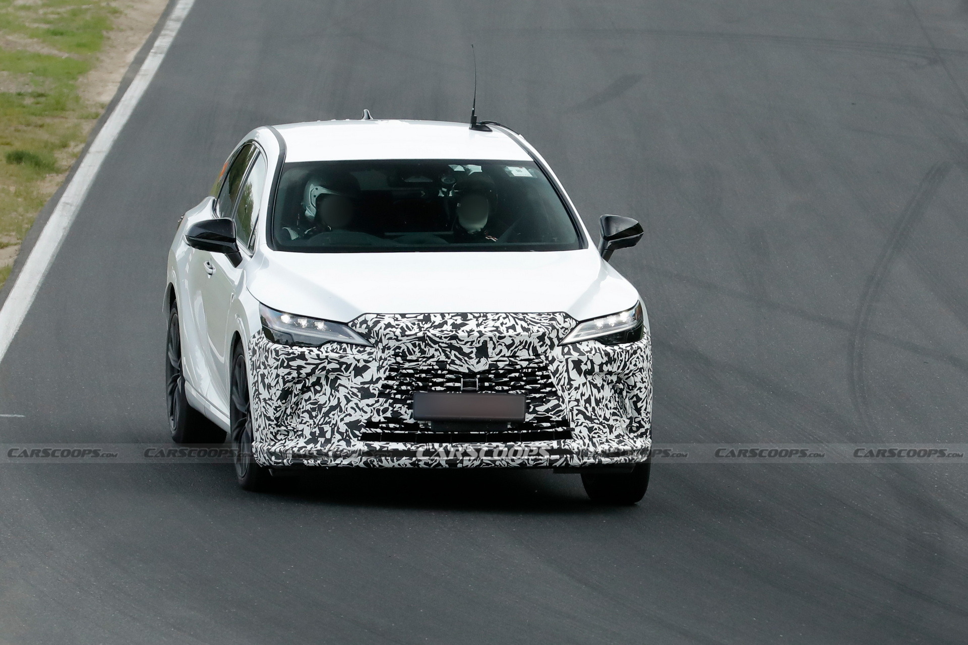 Lexus RX Facelift Spy Shots - 1