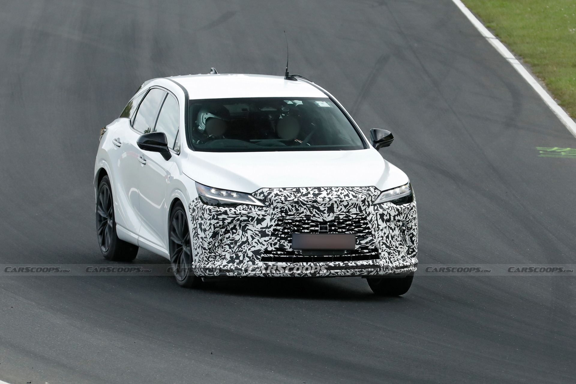 Lexus RX Facelift Spy Shots - 2