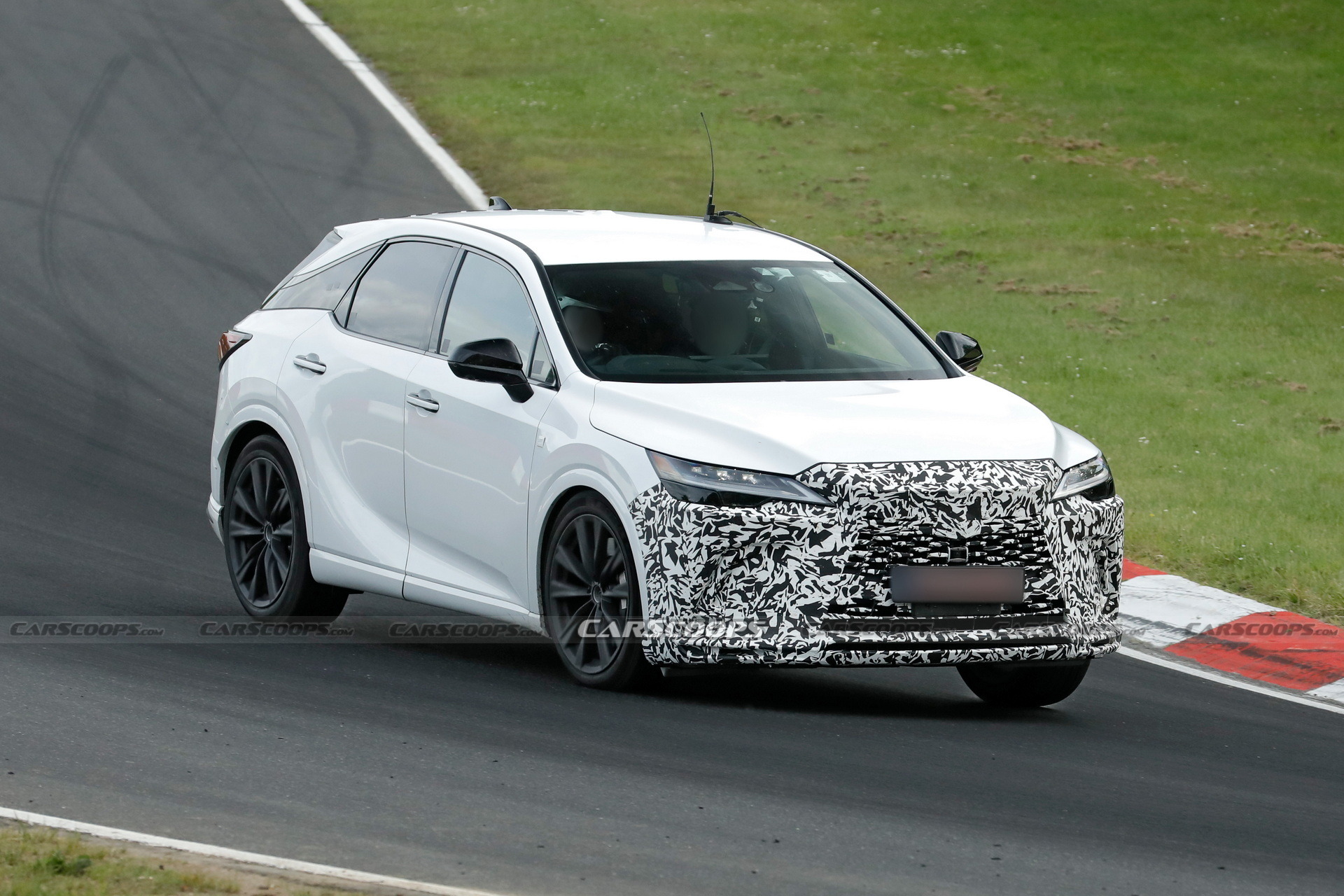 Lexus RX Facelift Spy Shots - 3