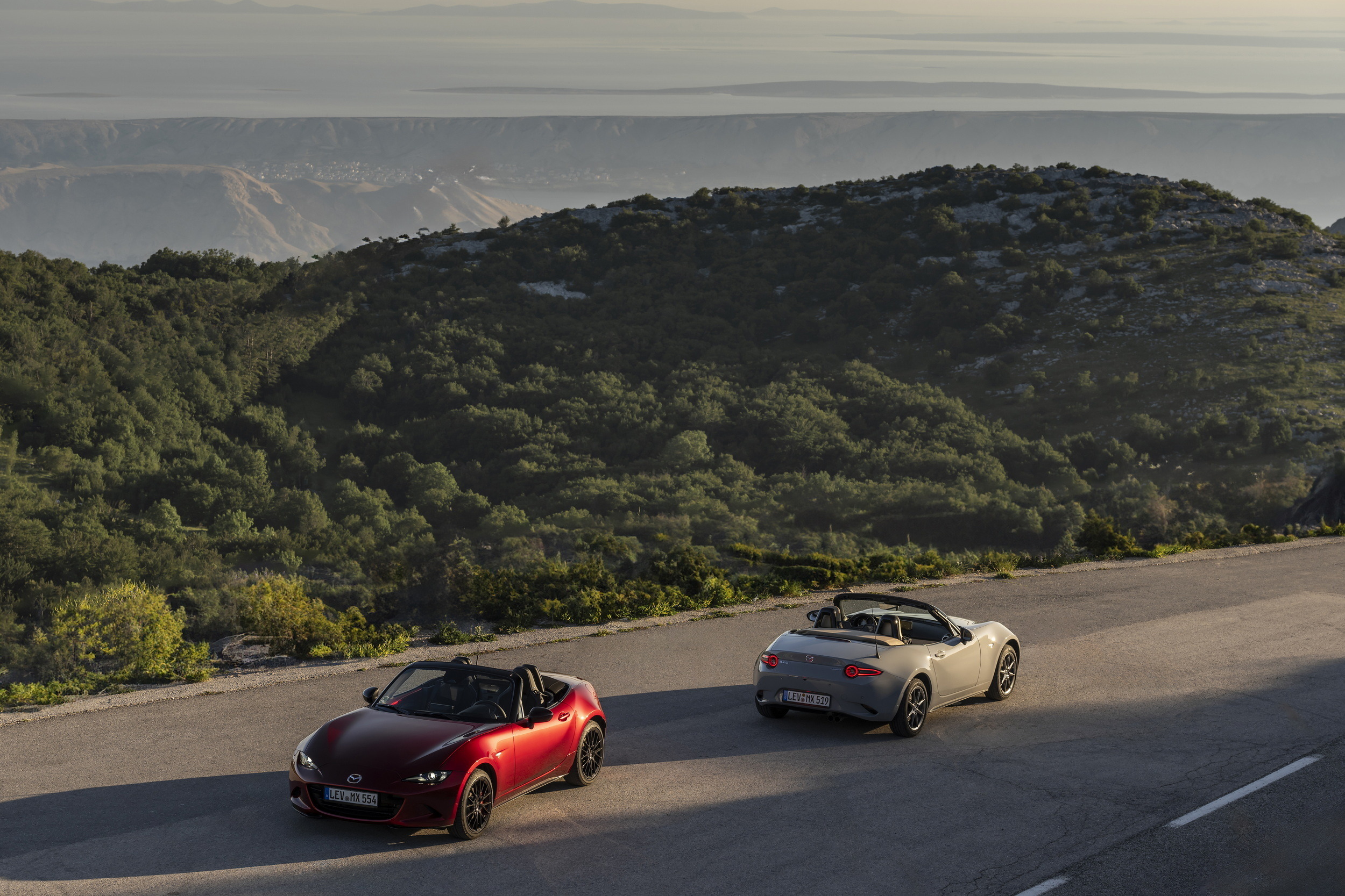 2027_mazda_mx-5_croatia_fam_2