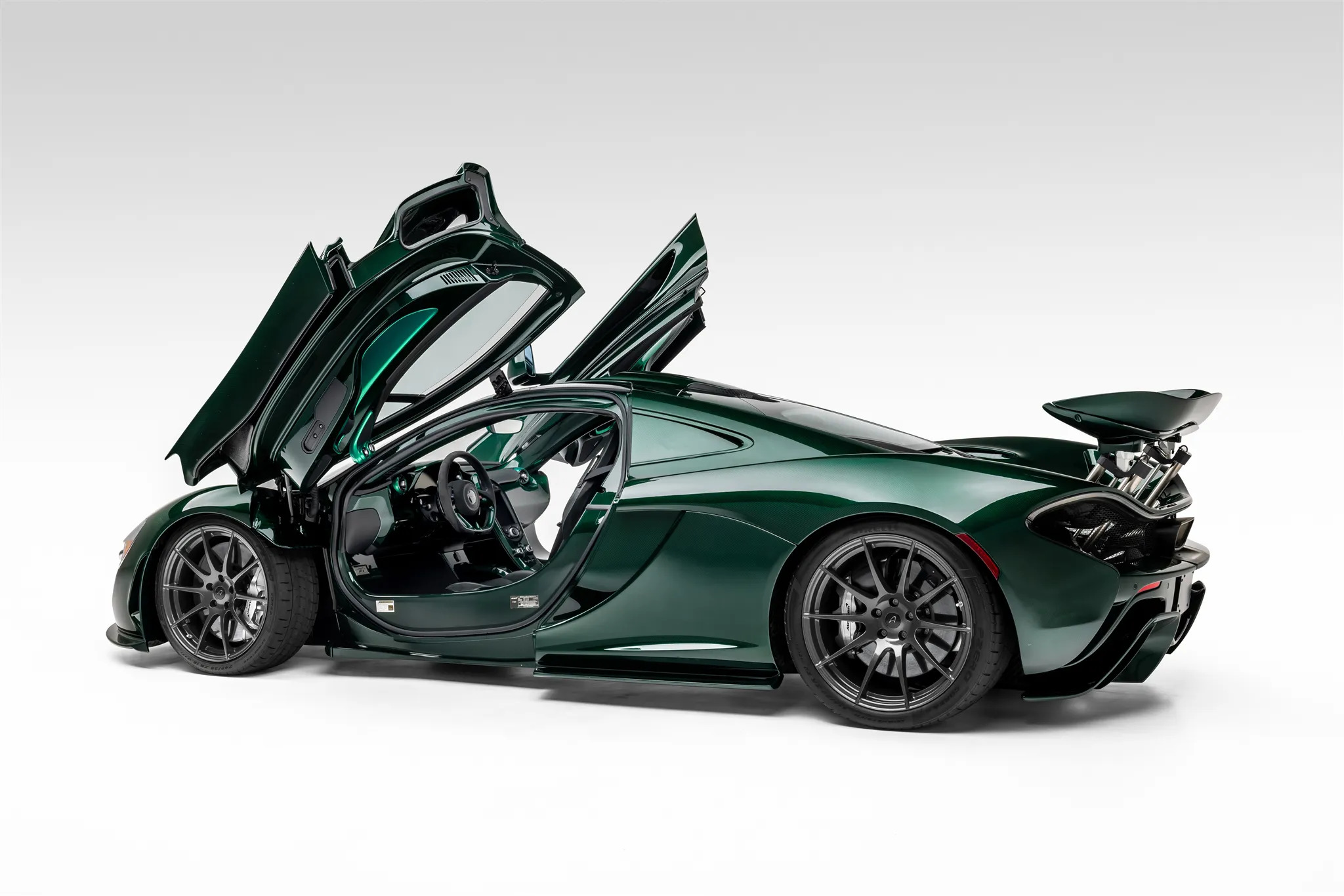 McLaren P1 Body Panels For Sale - 33
