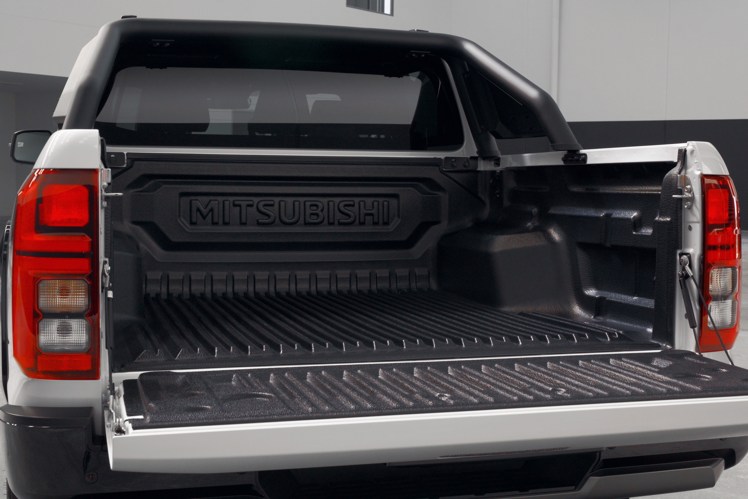 2026 Mitsubishi Triton Raider - Australia (25)