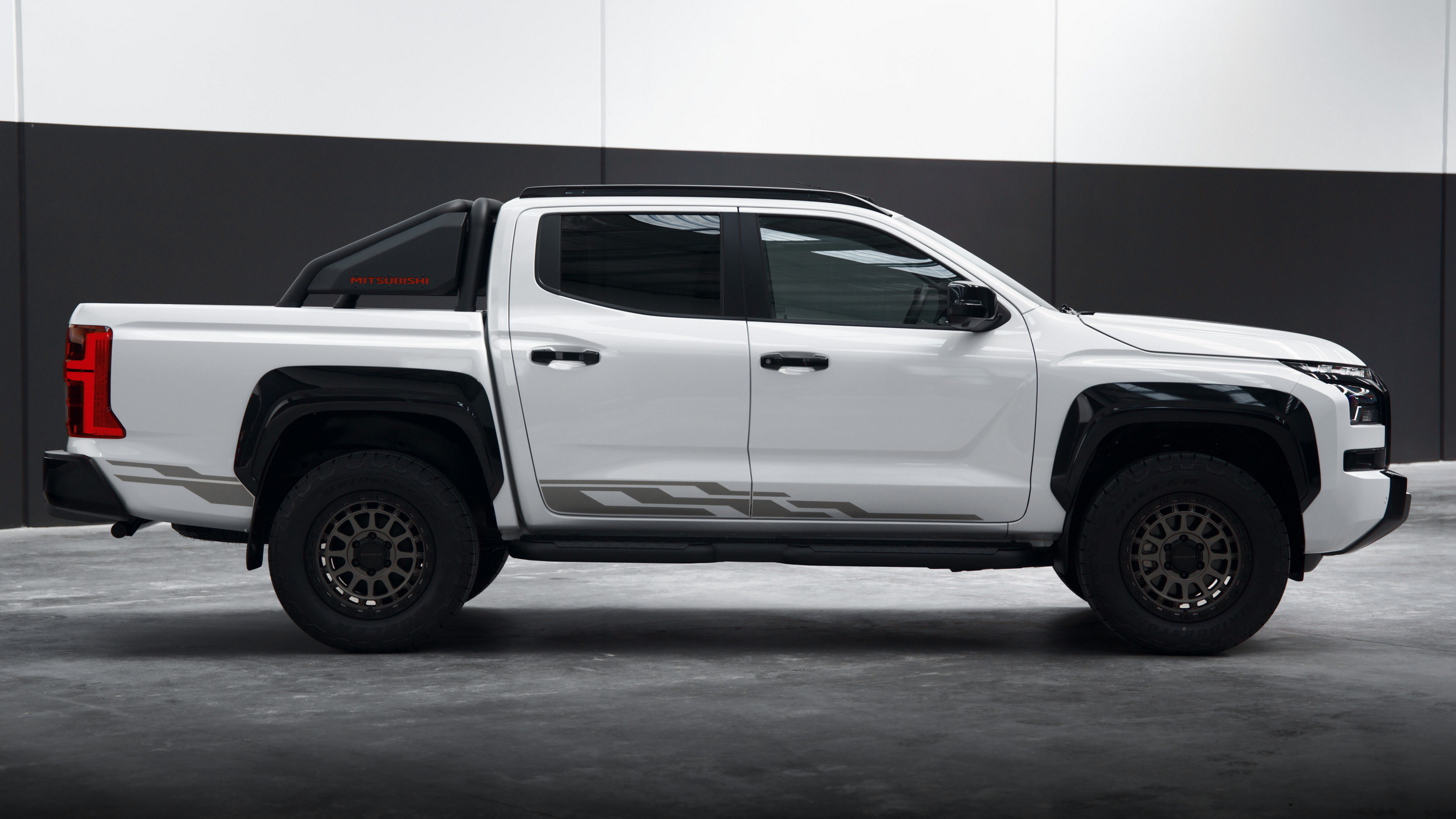 2026 Mitsubishi Triton Raider - Australia (5) copy