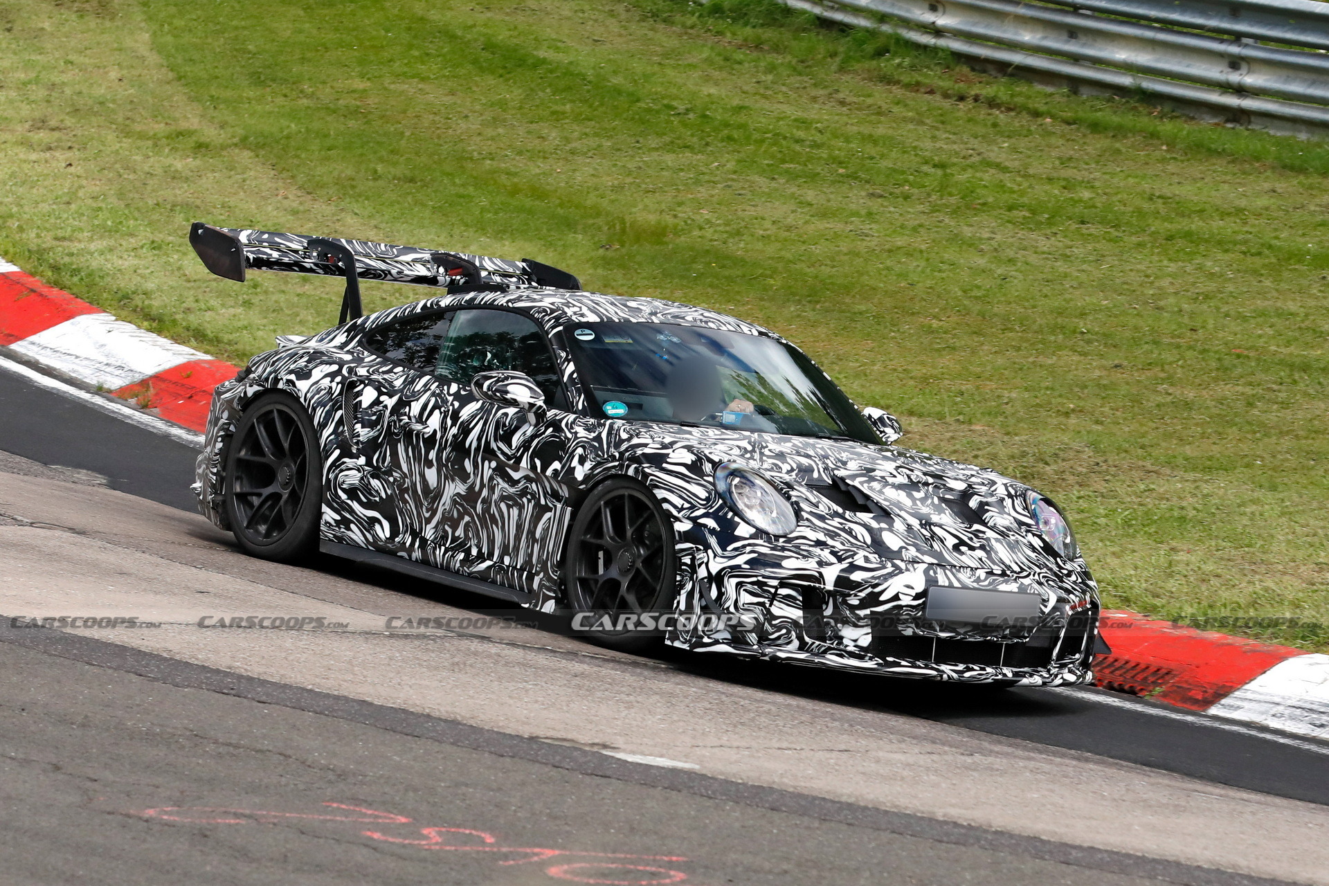 Porsche 992.2 911 GT3 RS Scoop Nurburgring - 12