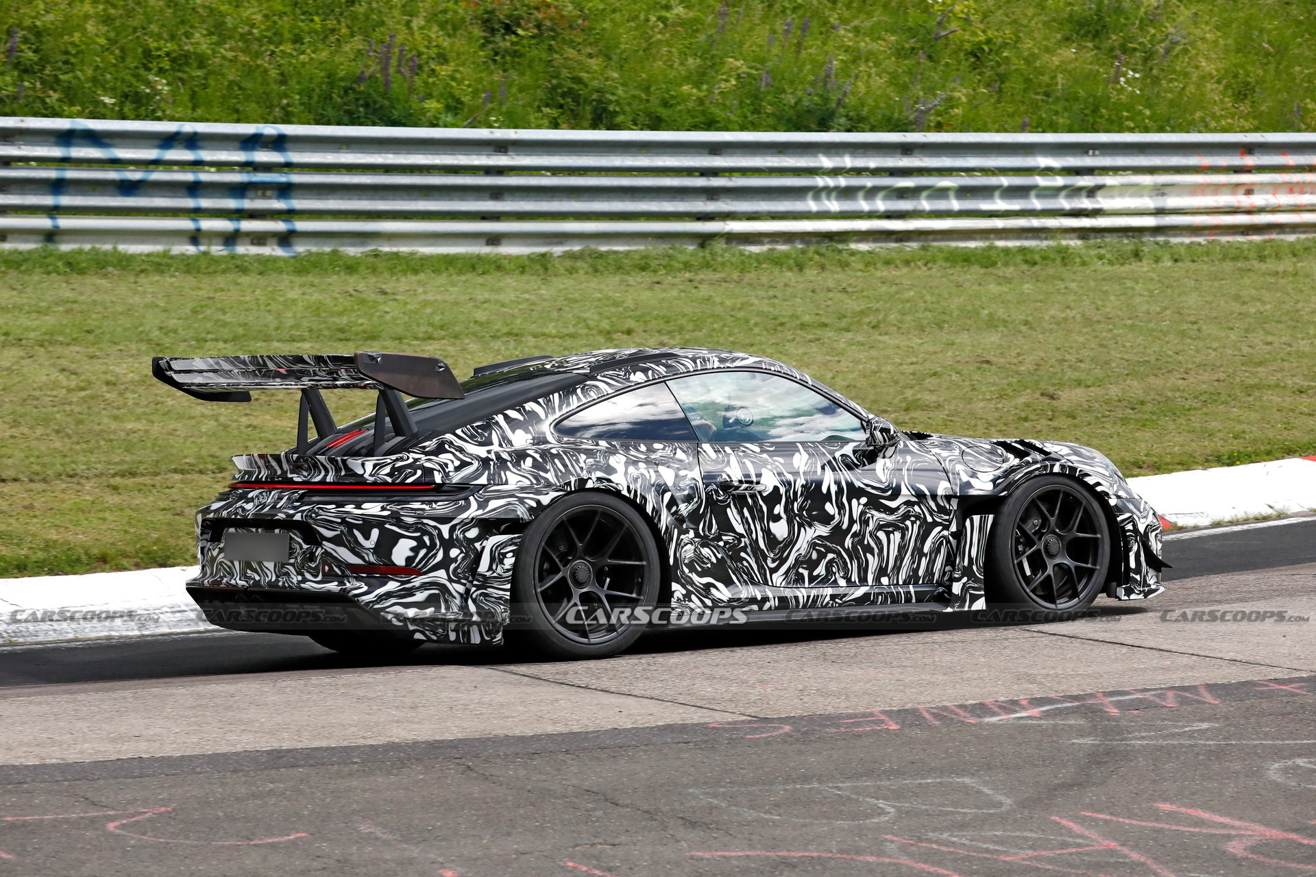 Porsche 992.2 911 GT3 RS Scoop Nurburgring - 15