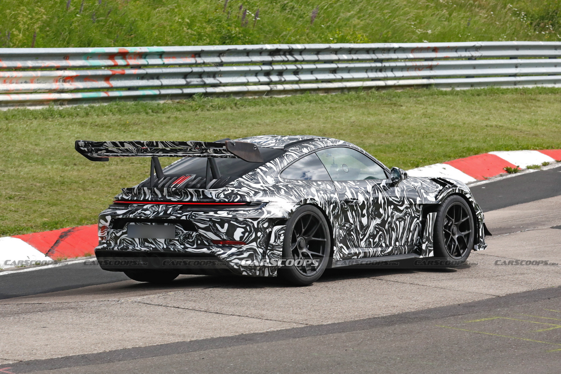 Porsche 992.2 911 GT3 RS Scoop Nurburgring - 16