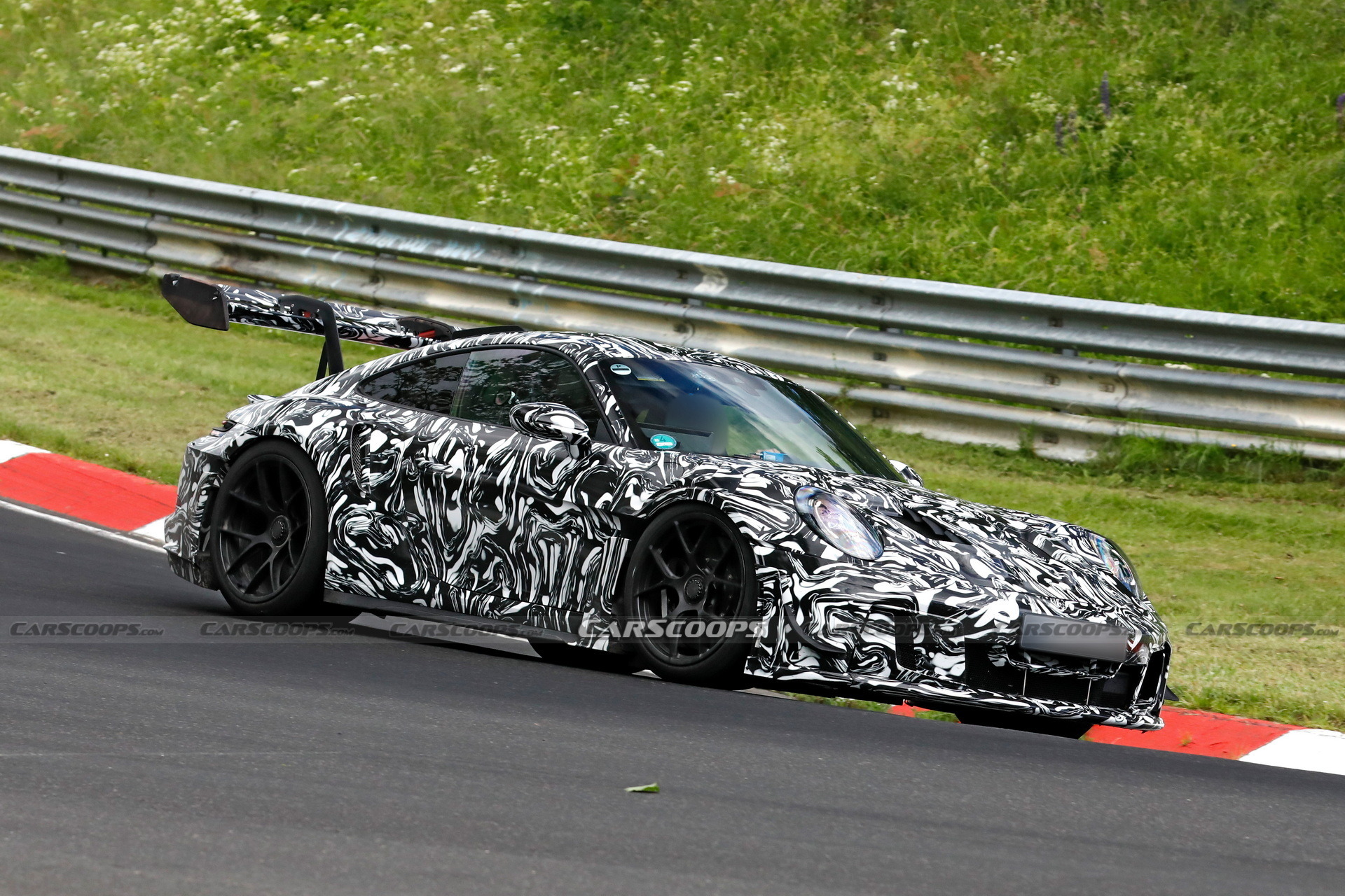 Porsche 992.2 911 GT3 RS Scoop Nurburgring - 4