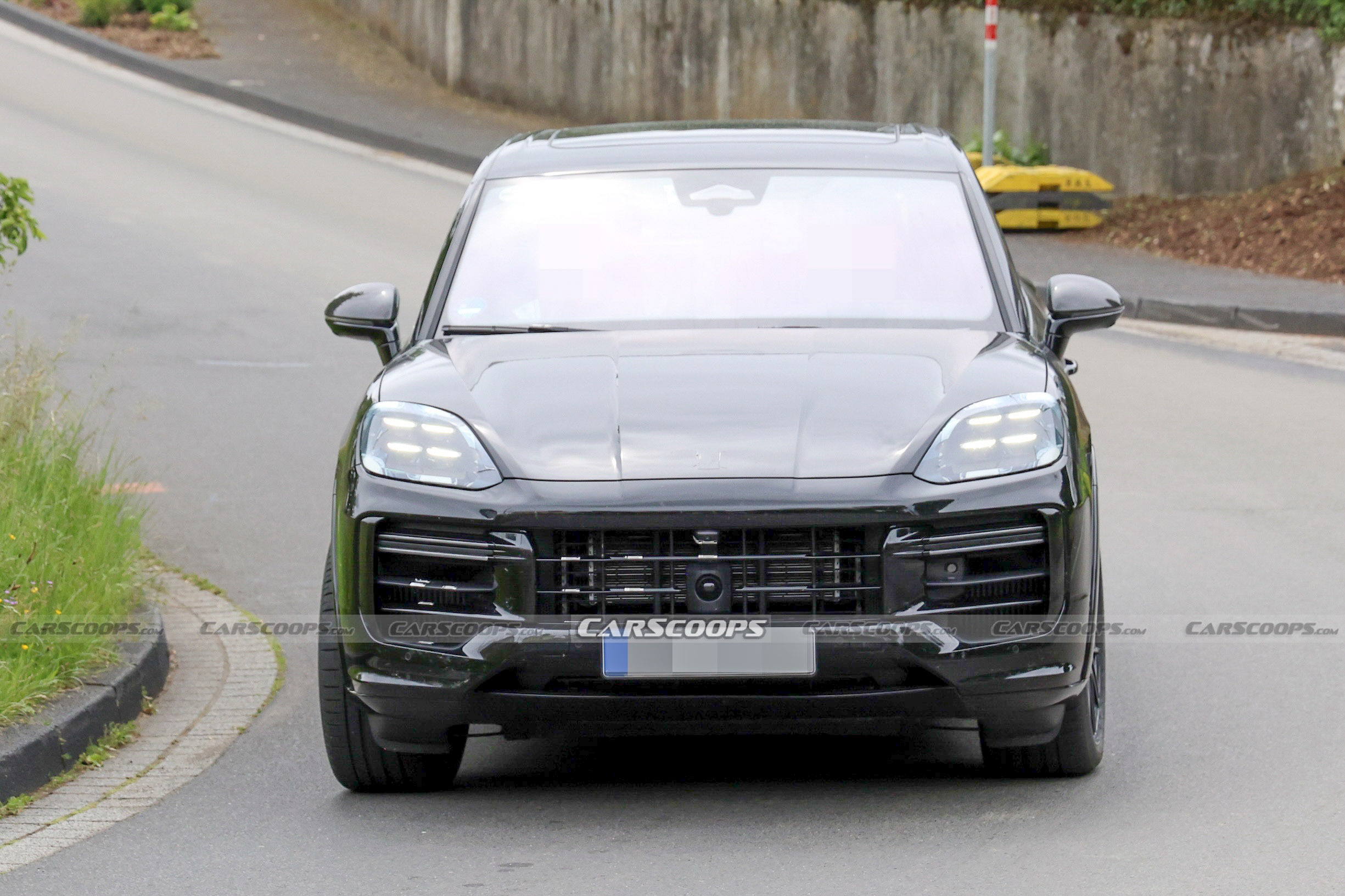 Porsche Cayenne Turbo facelift scoop 00002