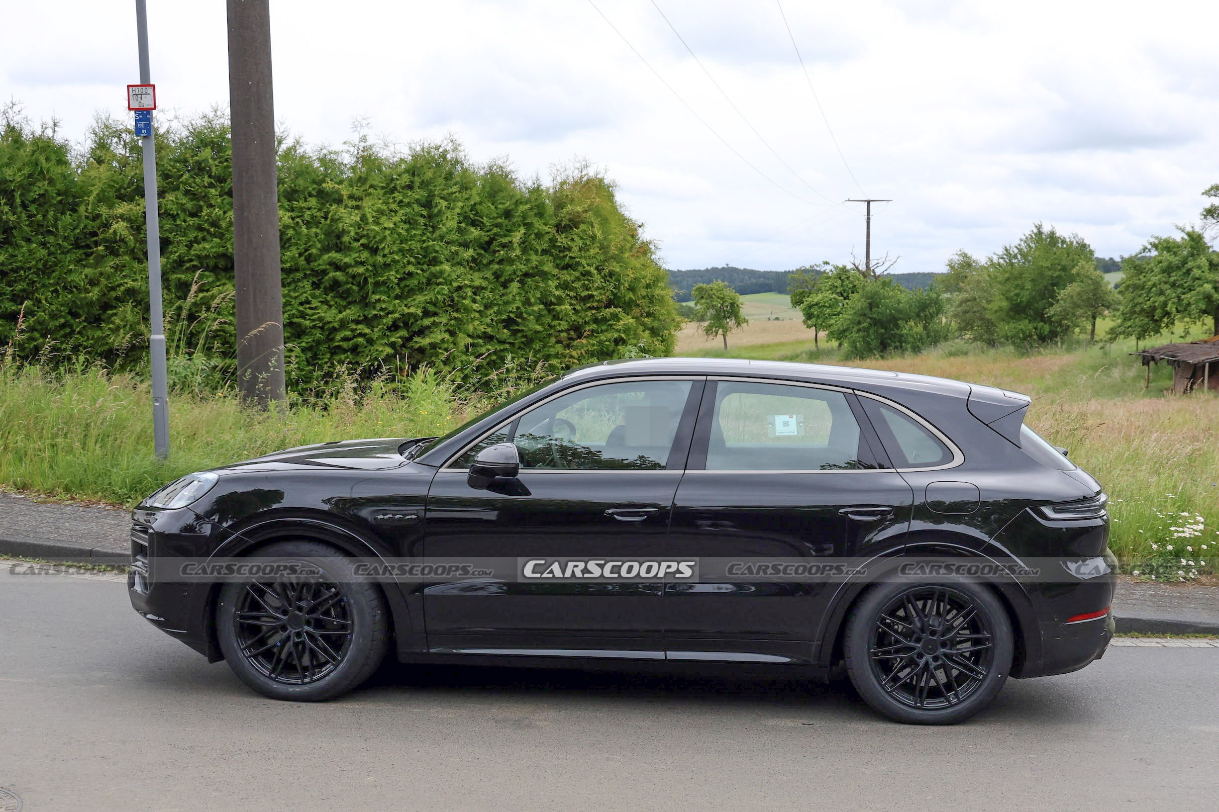 Porsche Cayenne Turbo facelift scoop 00010