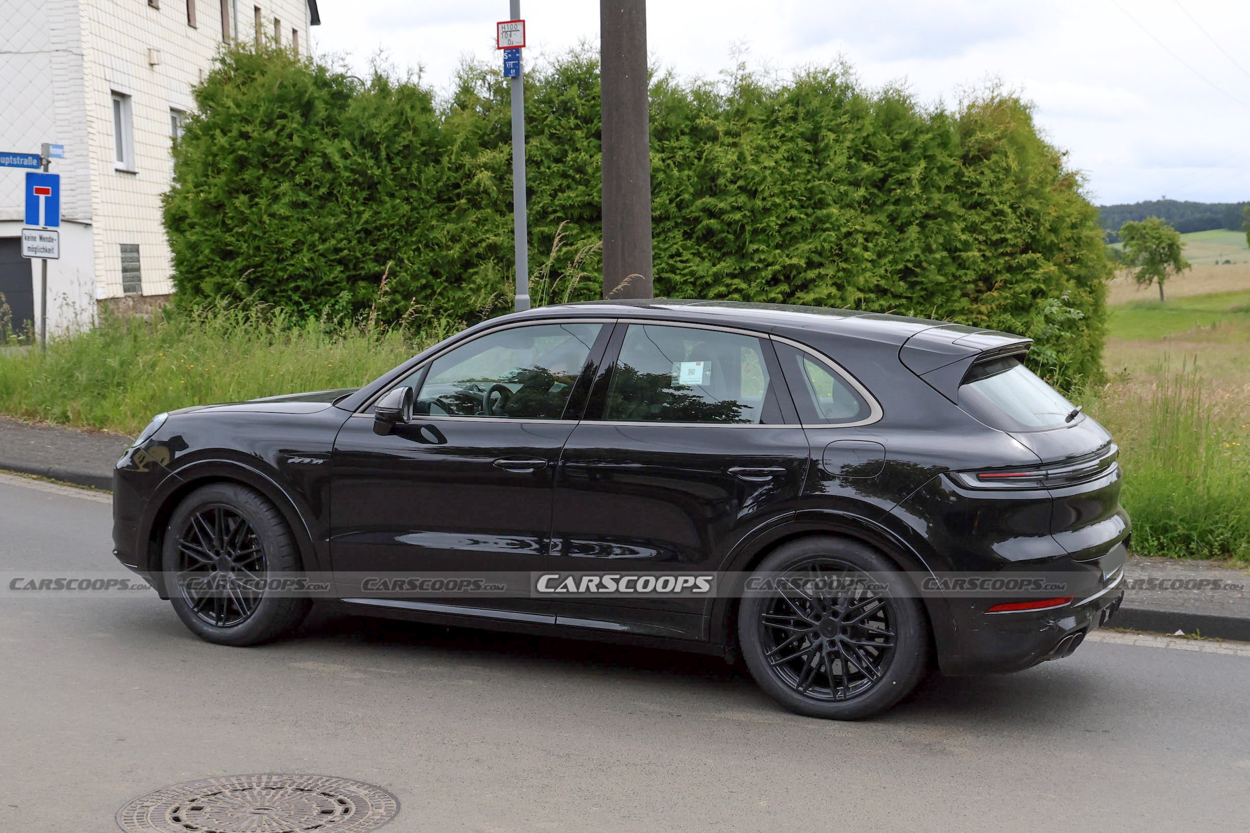 Porsche Cayenne Turbo facelift scoop 00011