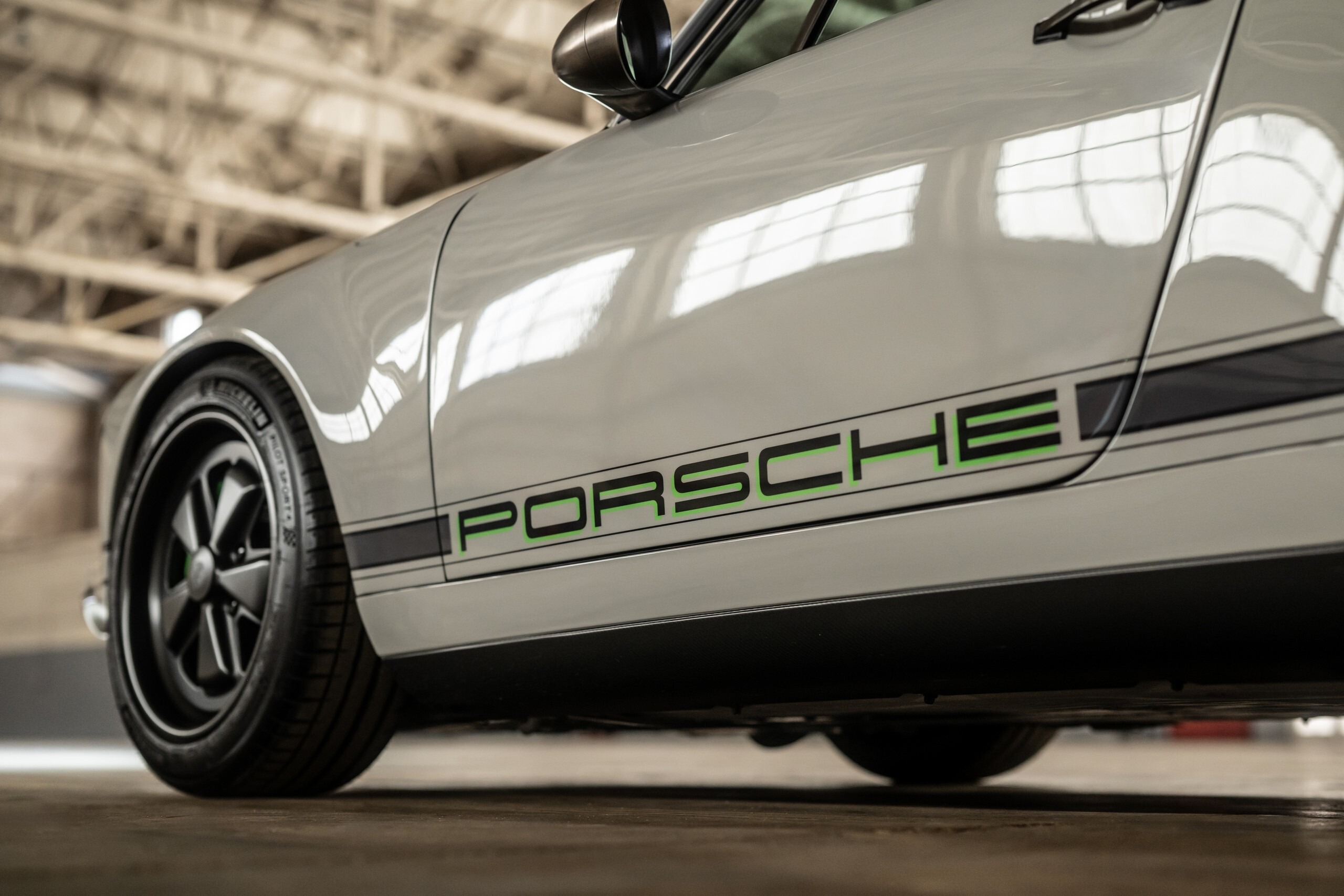 Theon Design Porsche 964 Crayon - 32