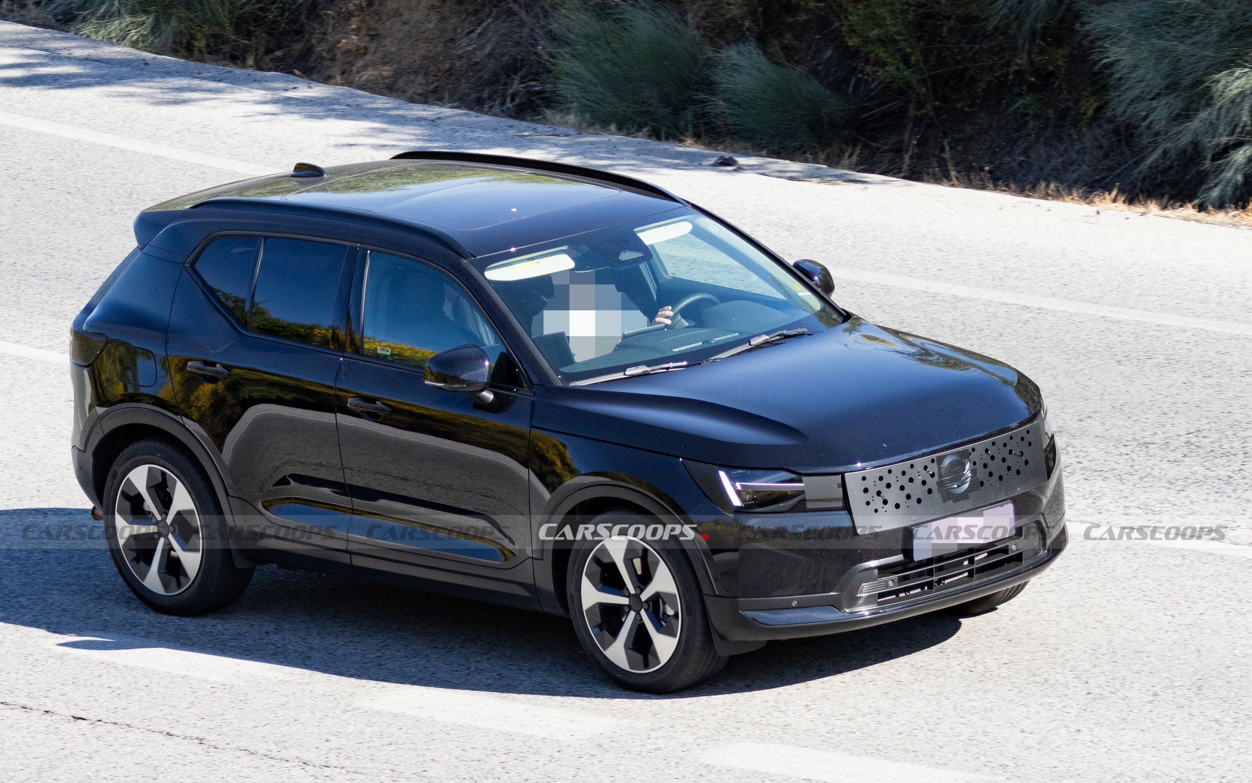 2027 Volvo XC40 Facelift Scoop (5)