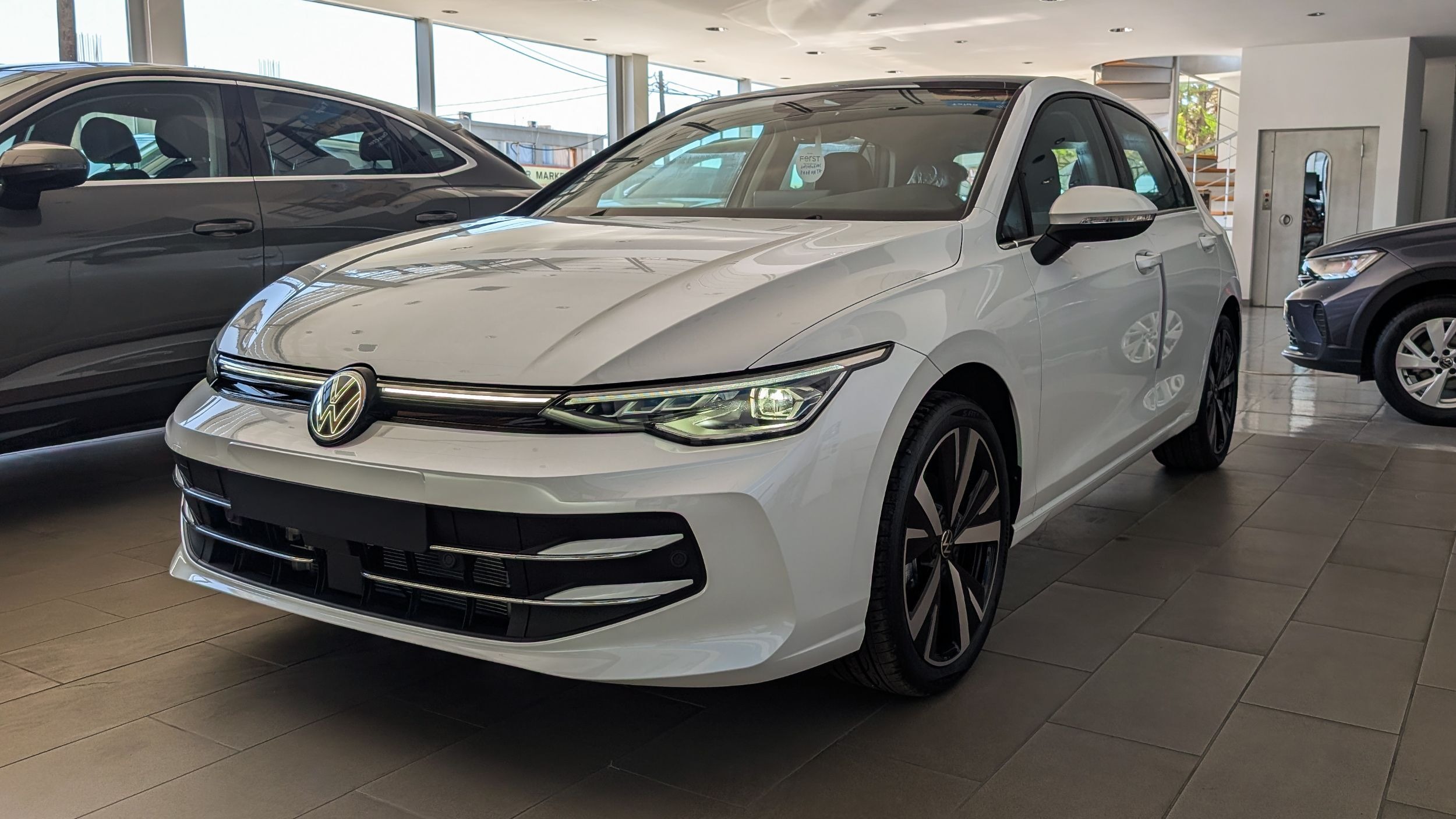 VW Golf MK8.5 - CarScoops (1)